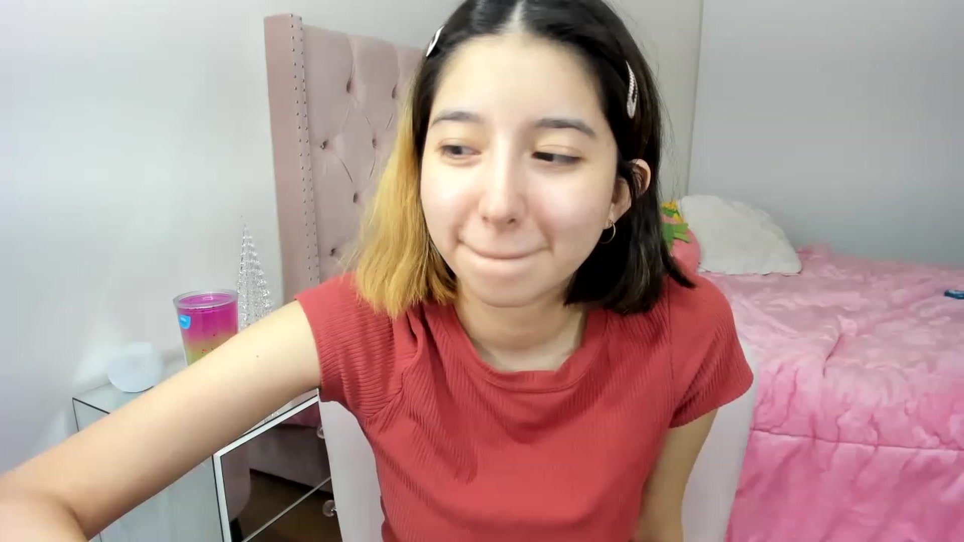 Gallery image thumbnail from Cherrycute666's myfreecams stream on, 11/28/2022, 10:07 image 9 of 20
