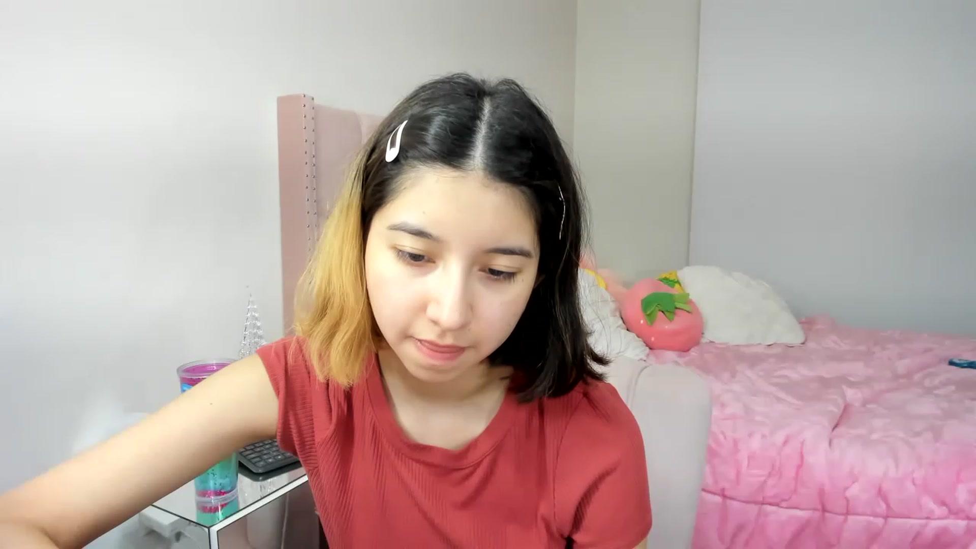 Gallery image thumbnail from Cherrycute666's myfreecams stream on, 11/28/2022, 10:07 image 7 of 20