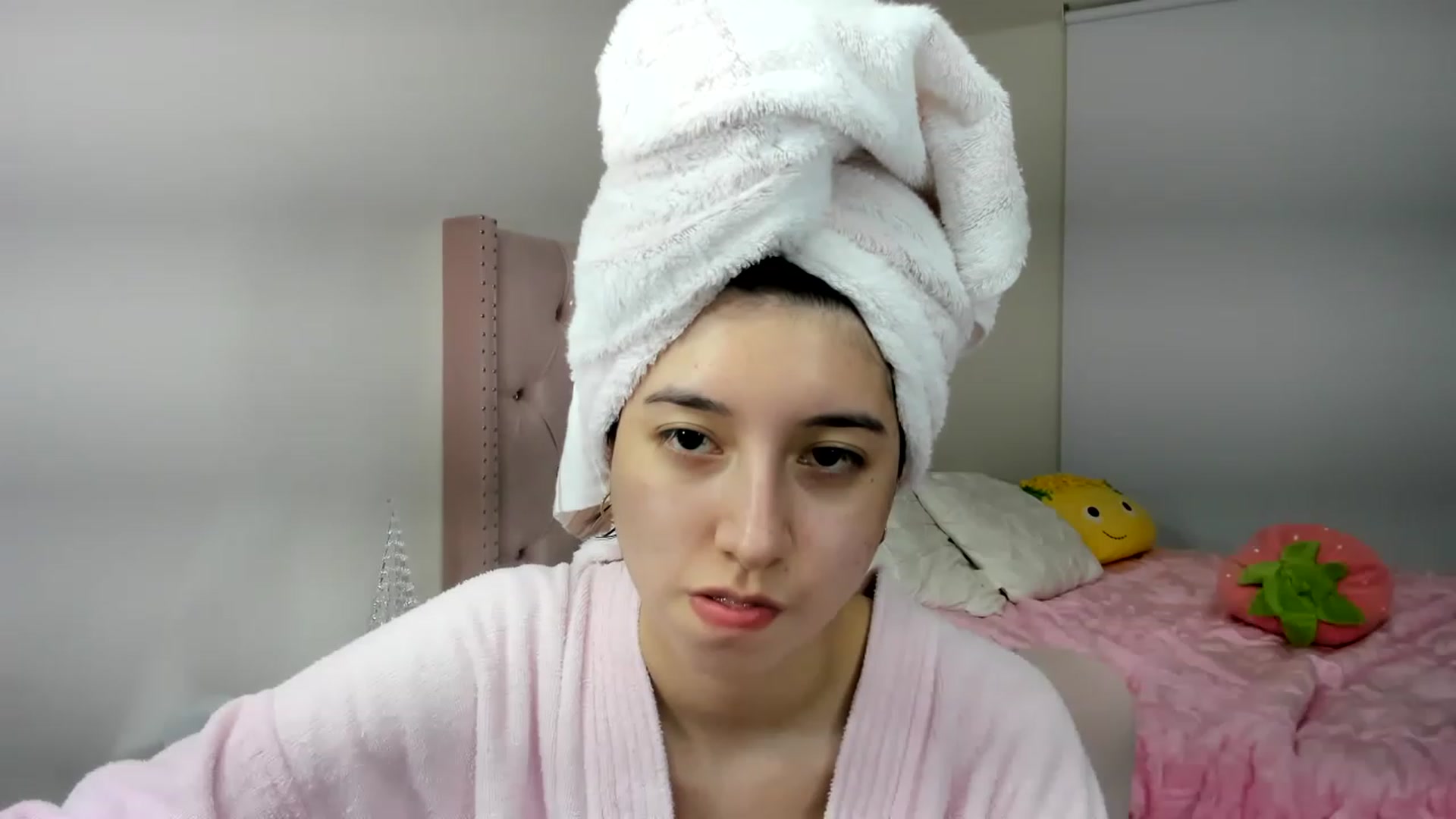 Gallery image thumbnail from Cherrycute666's myfreecams stream on, 11/28/2022, 10:32 image 9 of 20
