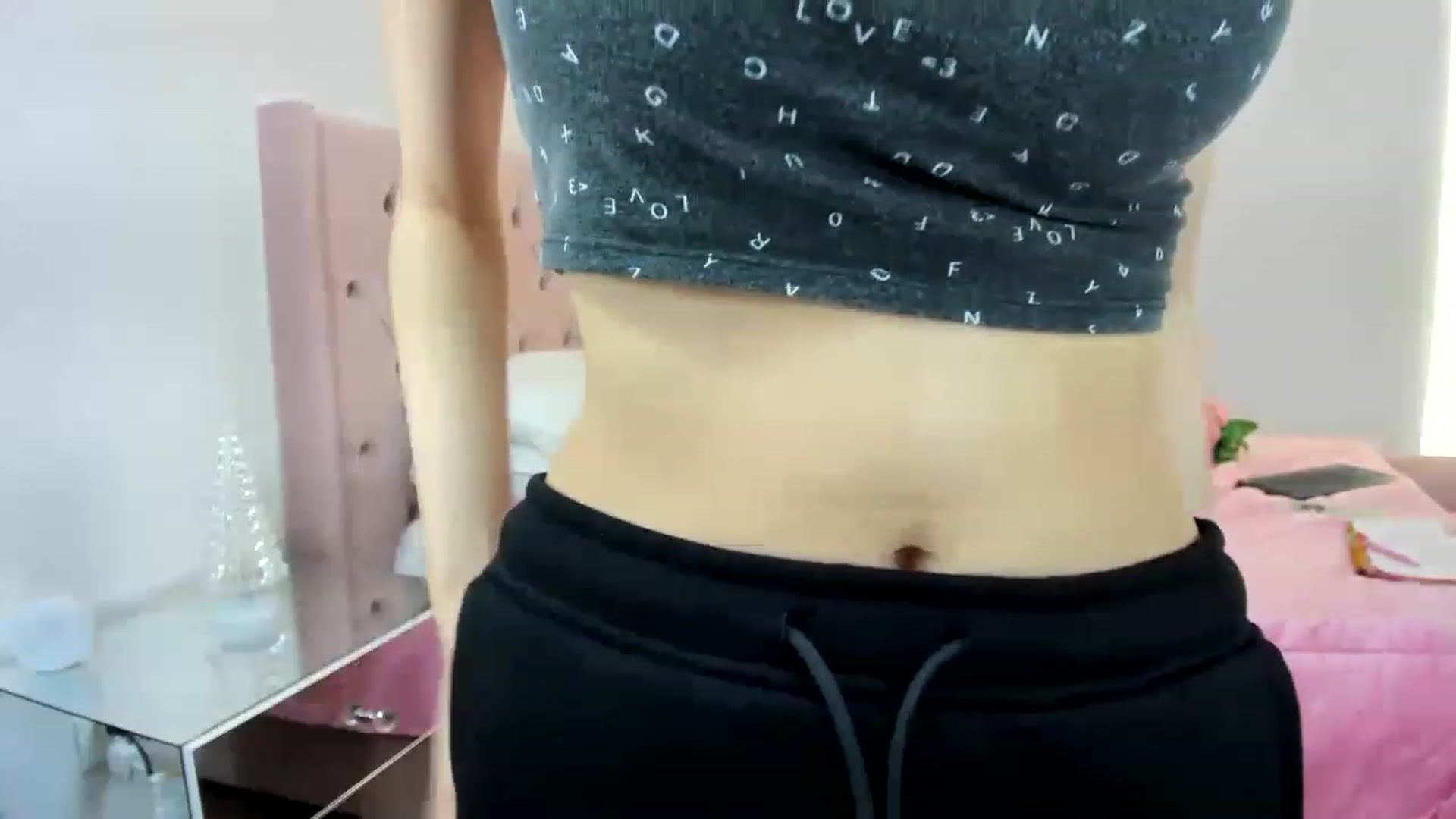 Gallery image thumbnail from Cherrycute666's myfreecams stream on, 11/30/2022, 21:29 image 17 of 20