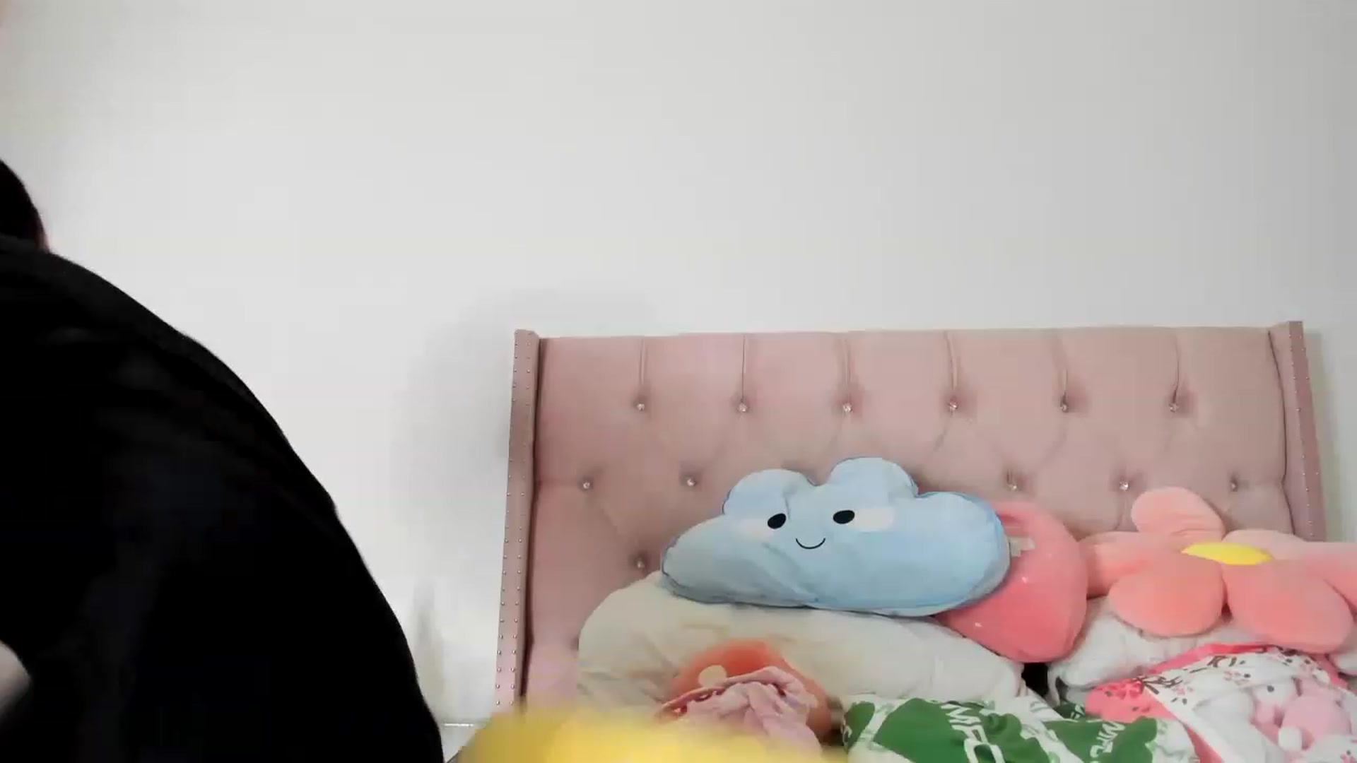 Gallery image thumbnail from Cherrycute666's myfreecams stream on, 12/01/2022, 11:05 image 4 of 20