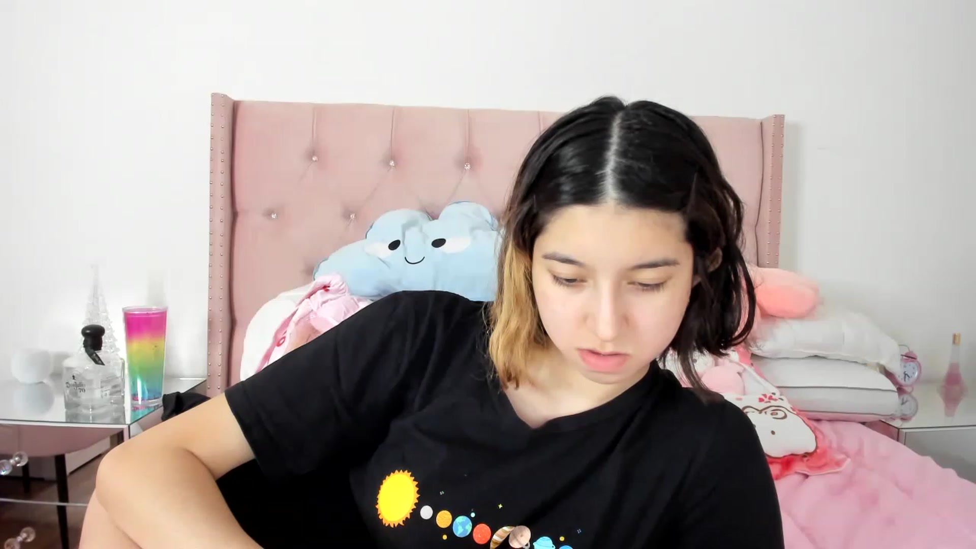 Gallery image thumbnail from Cherrycute666's myfreecams stream on, 12/01/2022, 11:42 image 11 of 20