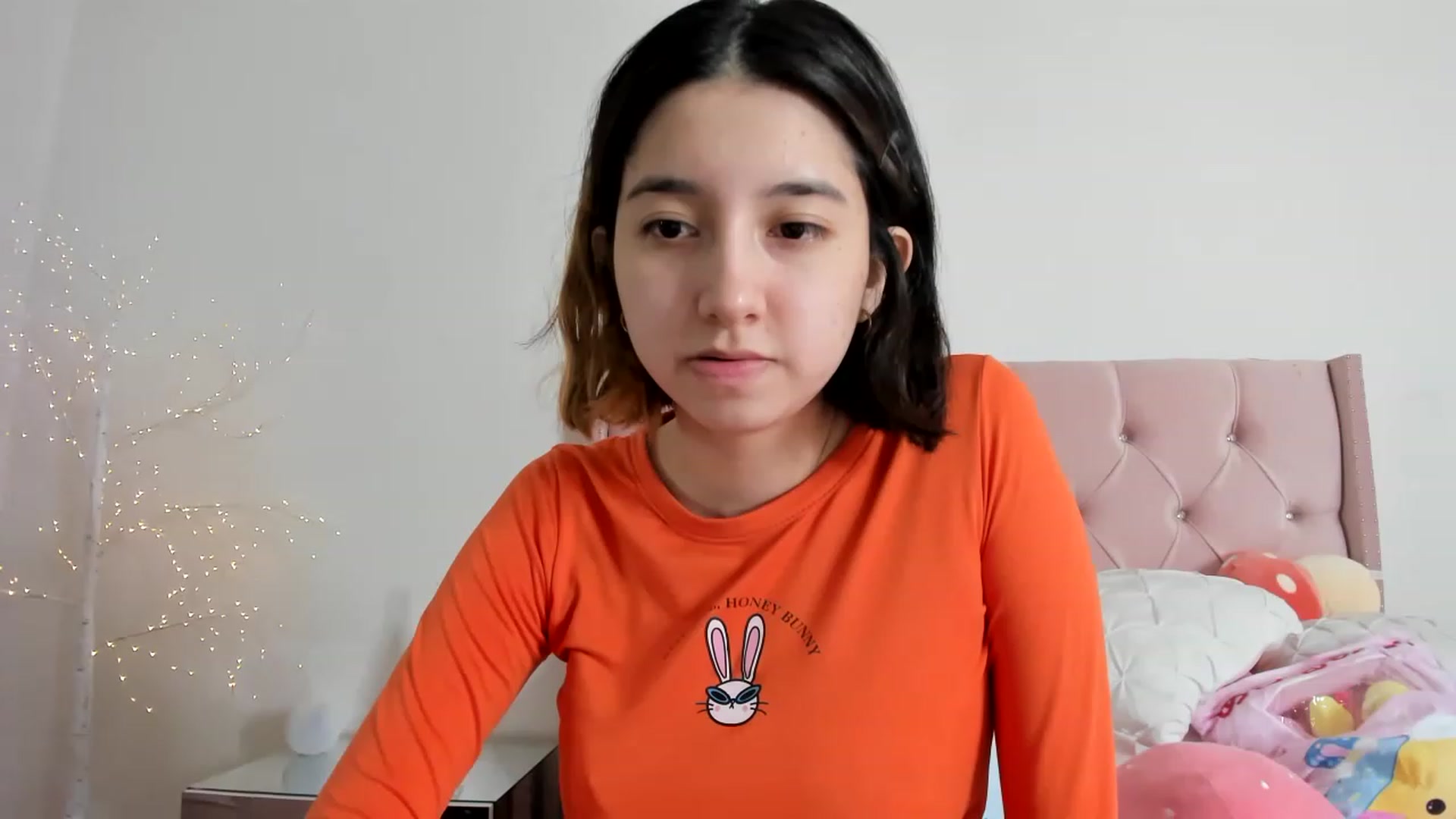 Gallery image thumbnail from Cherrycute666's myfreecams stream on, 12/04/2022, 15:31 image 12 of 20