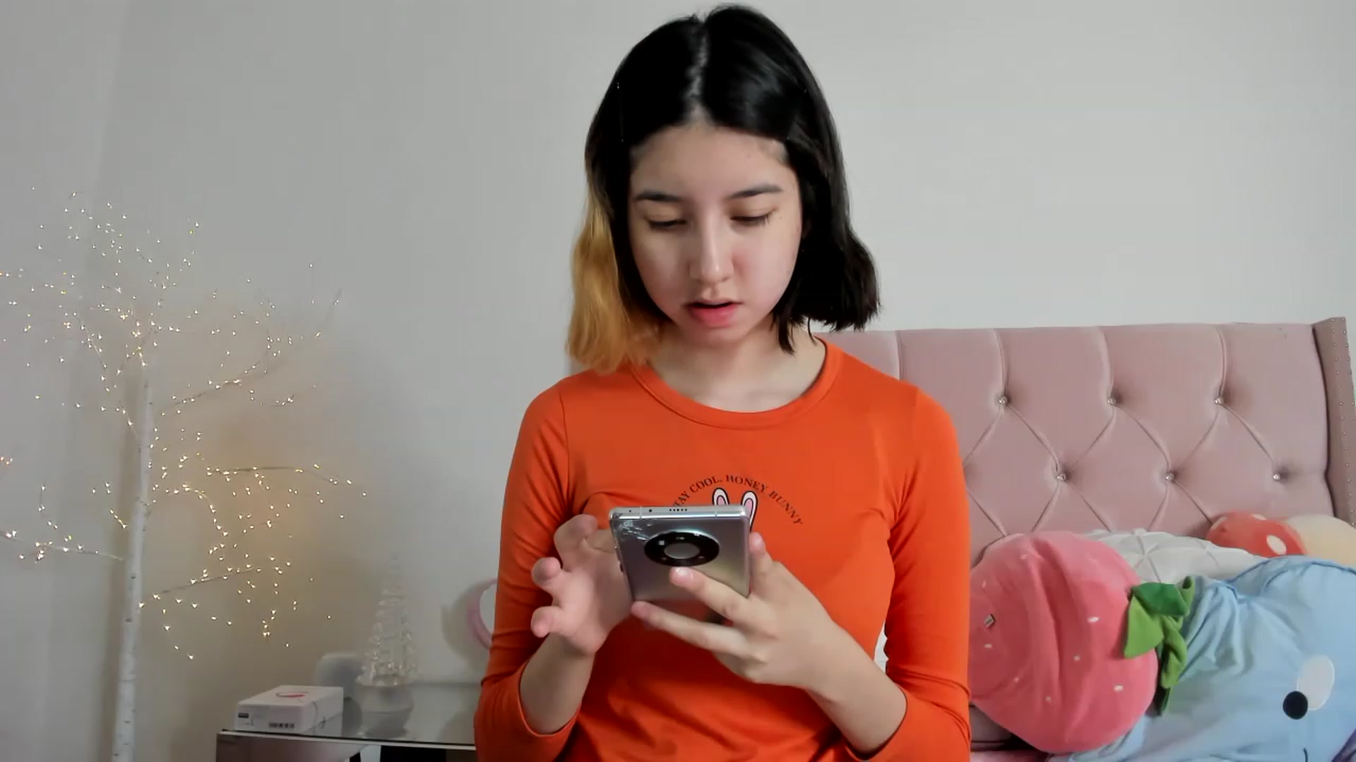 Gallery image thumbnail from Cherrycute666's myfreecams stream on, 12/05/2022, 02:29 image 1 of 20