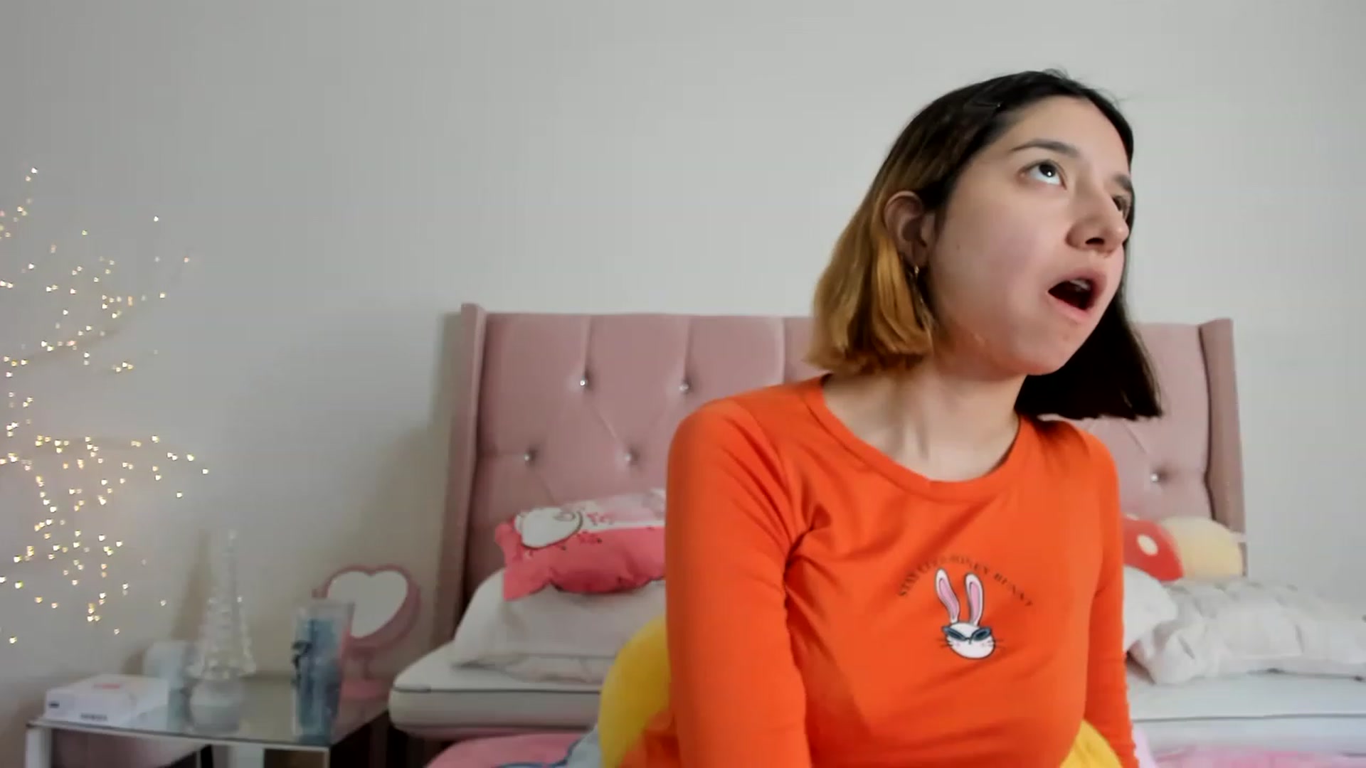 Gallery image thumbnail from Cherrycute666's myfreecams stream on, 12/05/2022, 07:33 image 2 of 20