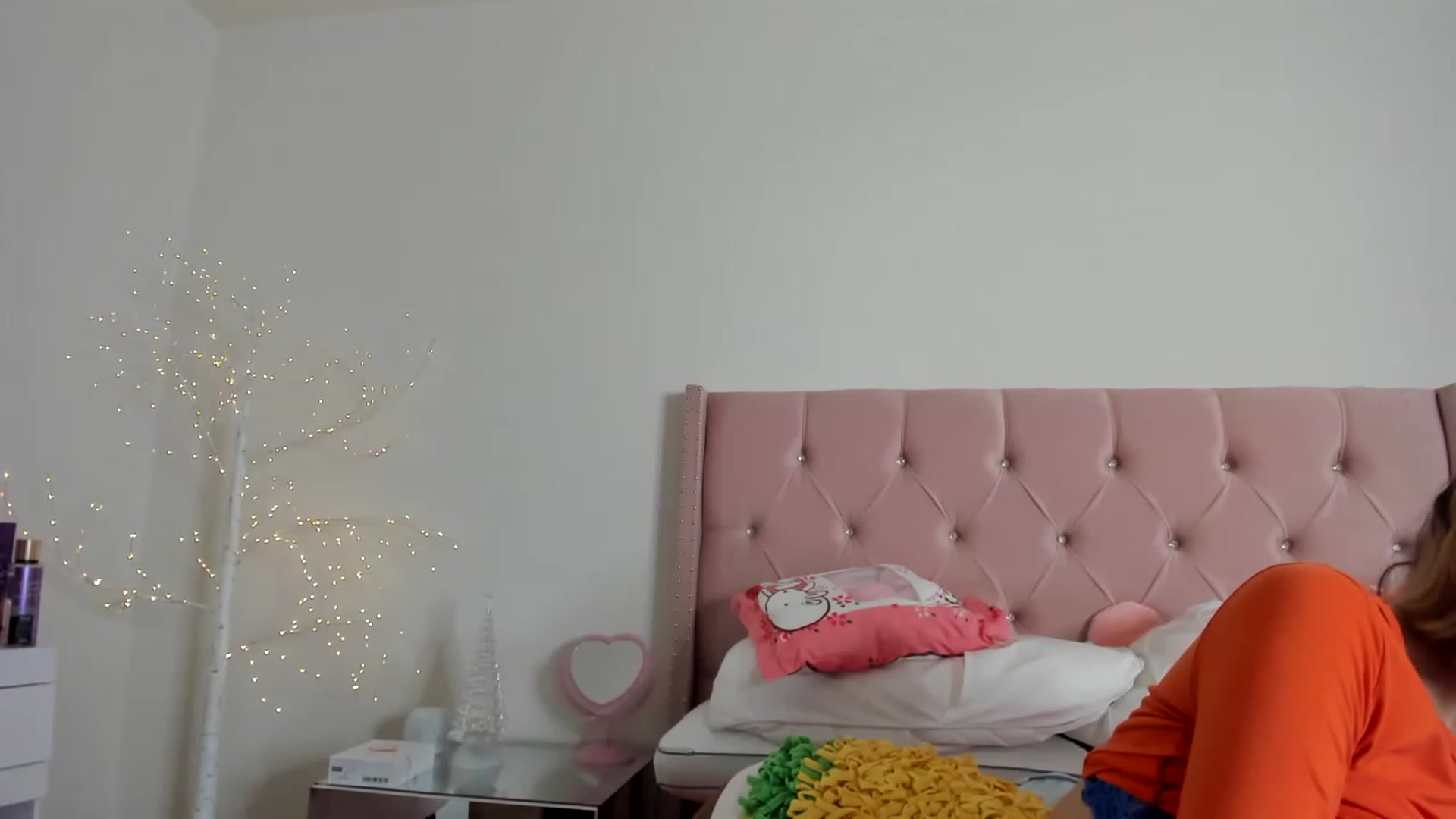 Gallery image thumbnail from Cherrycute666's myfreecams stream on, 12/05/2022, 07:33 image 5 of 20