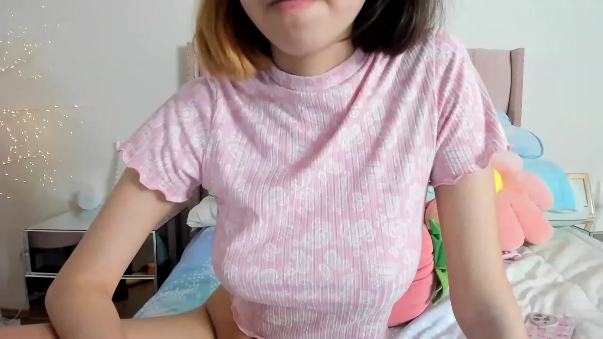 Gallery image thumbnail from Cherrycute666's myfreecams stream on, 12/07/2022, 14:09 image 19 of 20