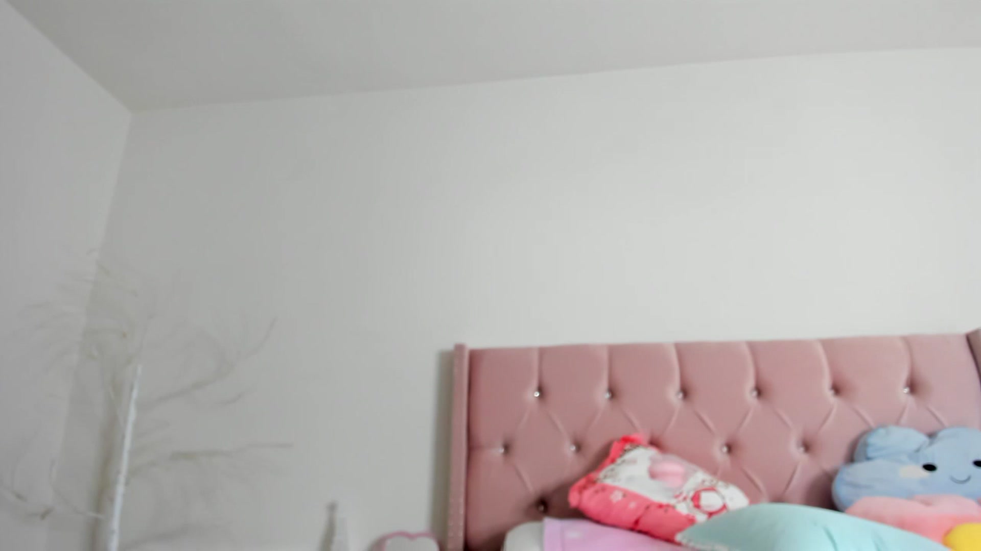 Gallery image thumbnail from Cherrycute666's myfreecams stream on, 12/07/2022, 16:08 image 13 of 20