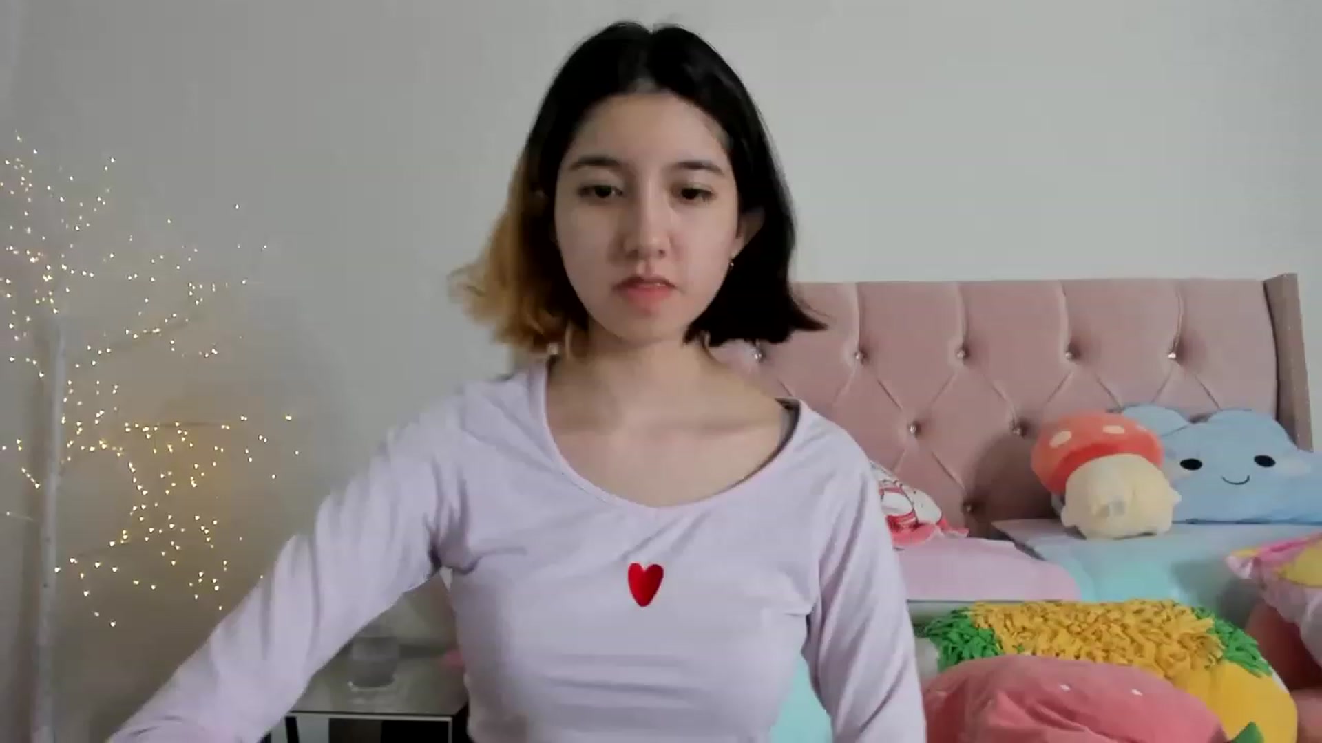 Gallery image thumbnail from Cherrycute666's myfreecams stream on, 12/08/2022, 14:47 image 5 of 20