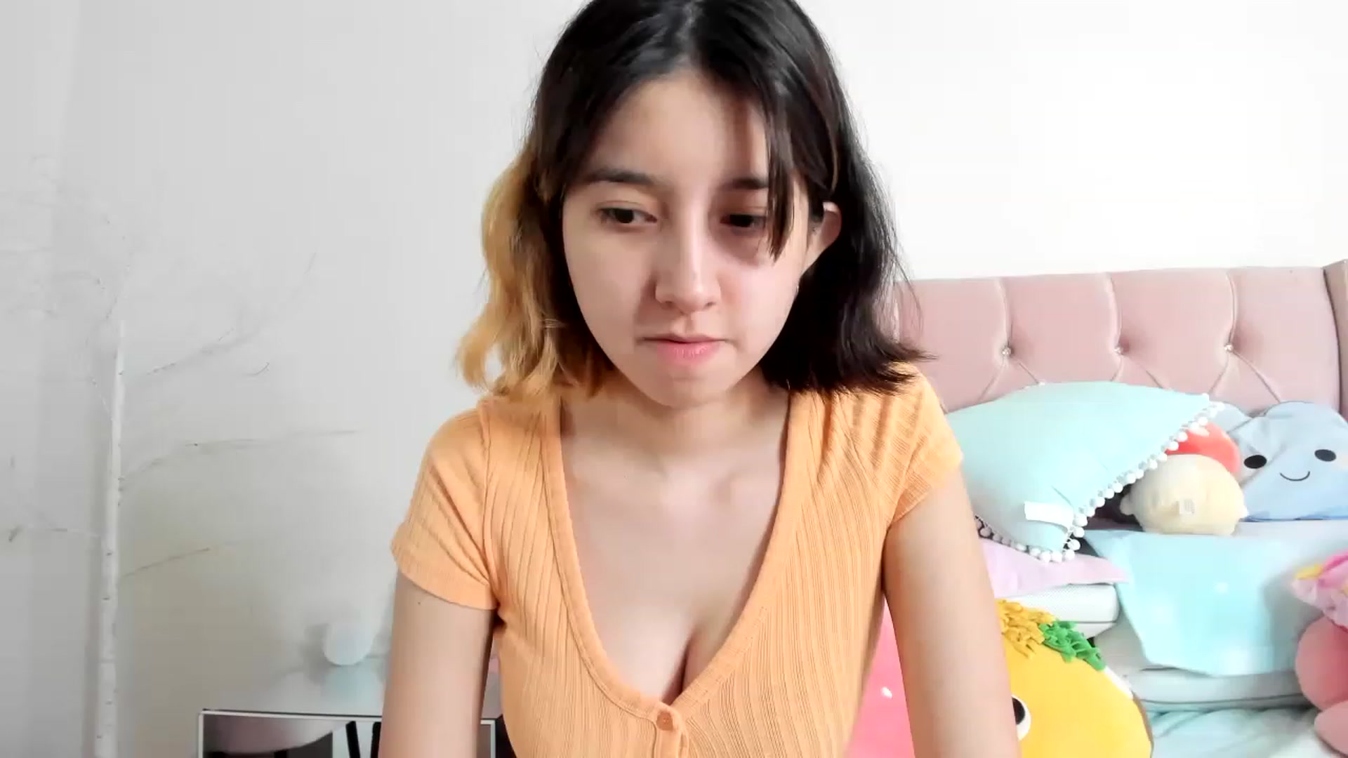 Gallery image thumbnail from Cherrycute666's myfreecams stream on, 12/08/2022, 17:18 image 20 of 20