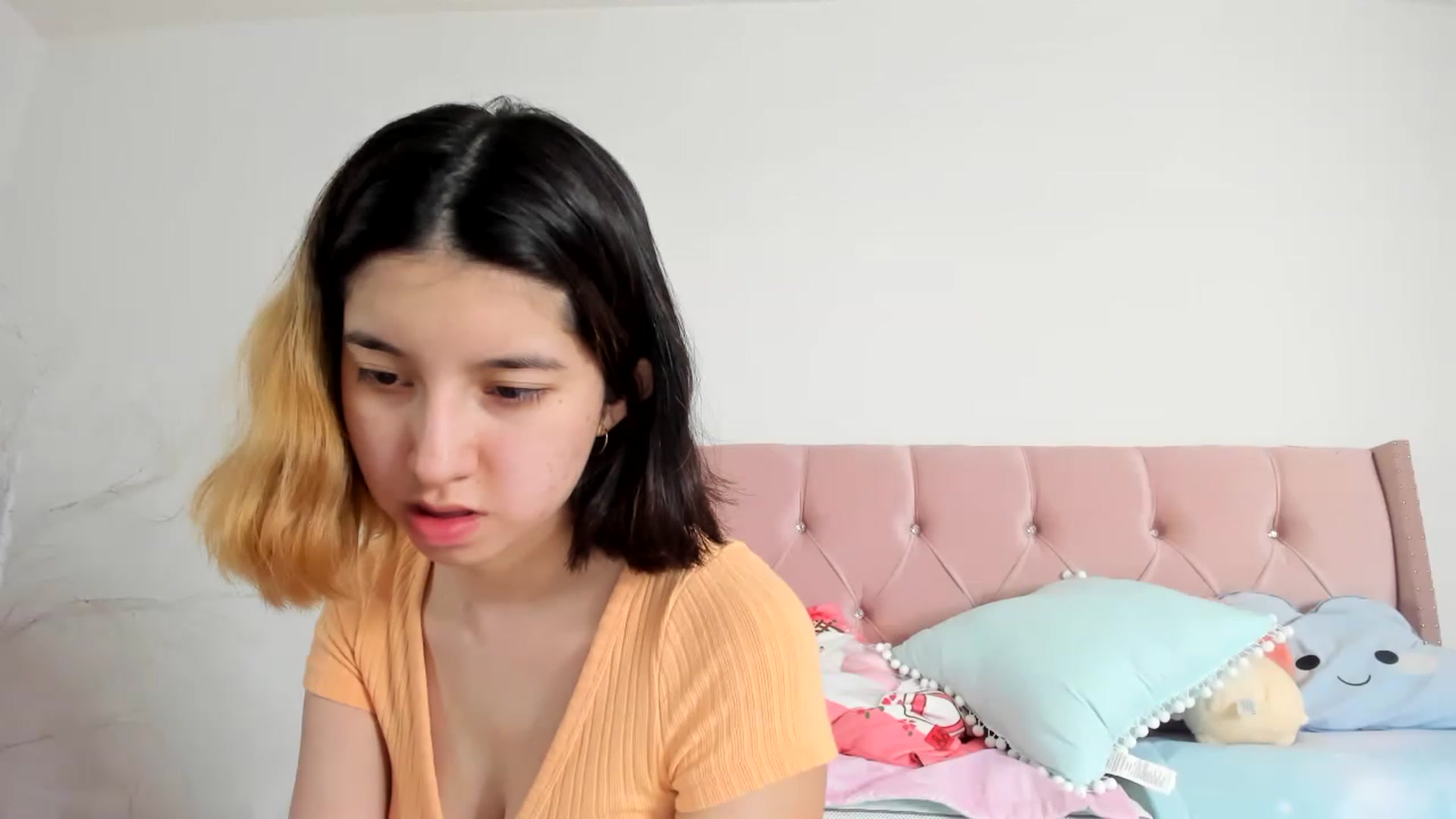 Gallery image thumbnail from Cherrycute666's myfreecams stream on, 12/09/2022, 05:47 image 11 of 20