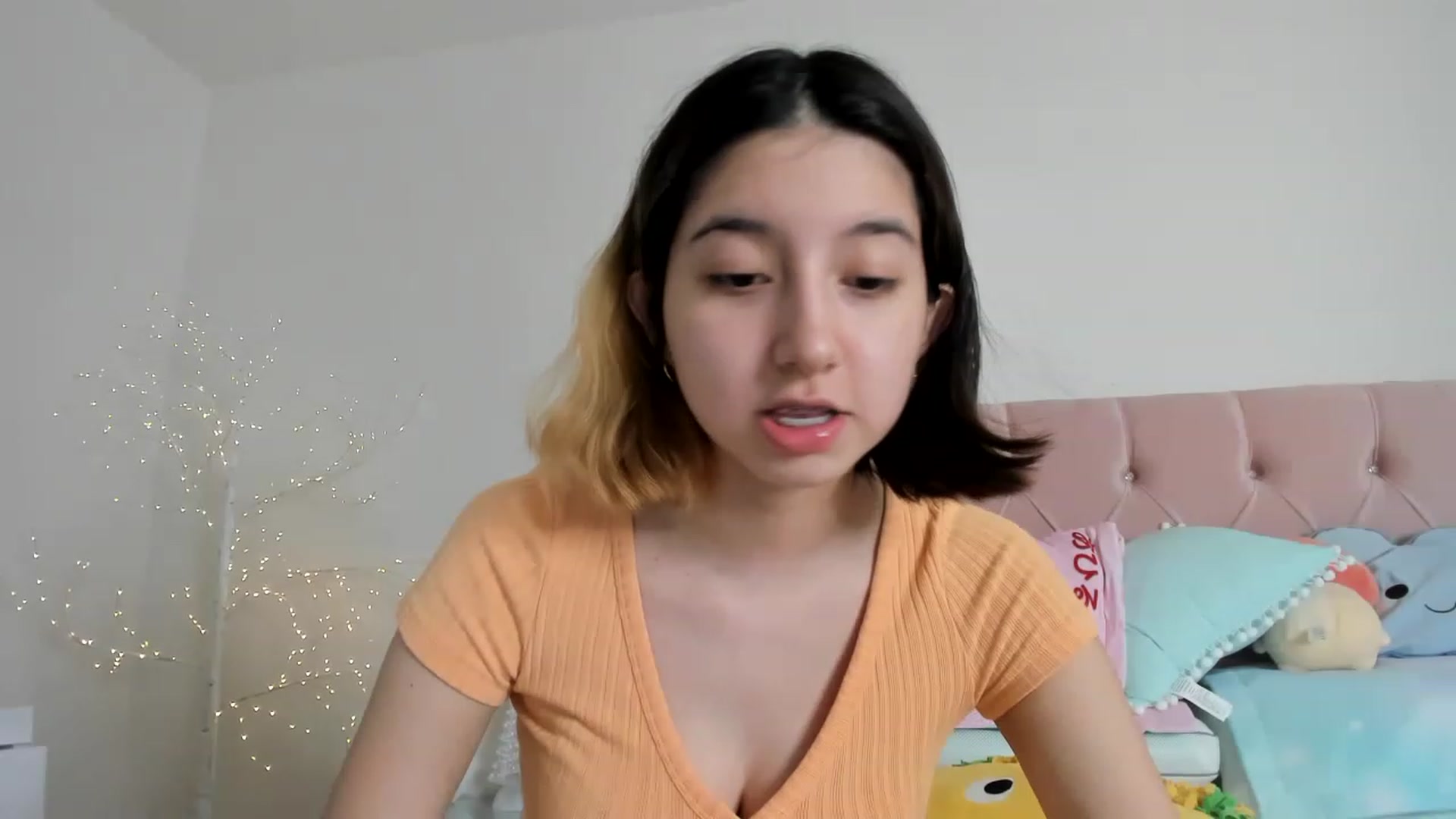 Gallery image thumbnail from Cherrycute666's myfreecams stream on, 12/09/2022, 10:05 image 19 of 20