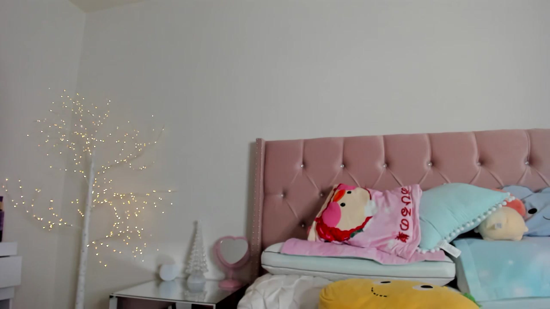 Gallery image thumbnail from Cherrycute666's myfreecams stream on, 12/09/2022, 11:56 image 6 of 20