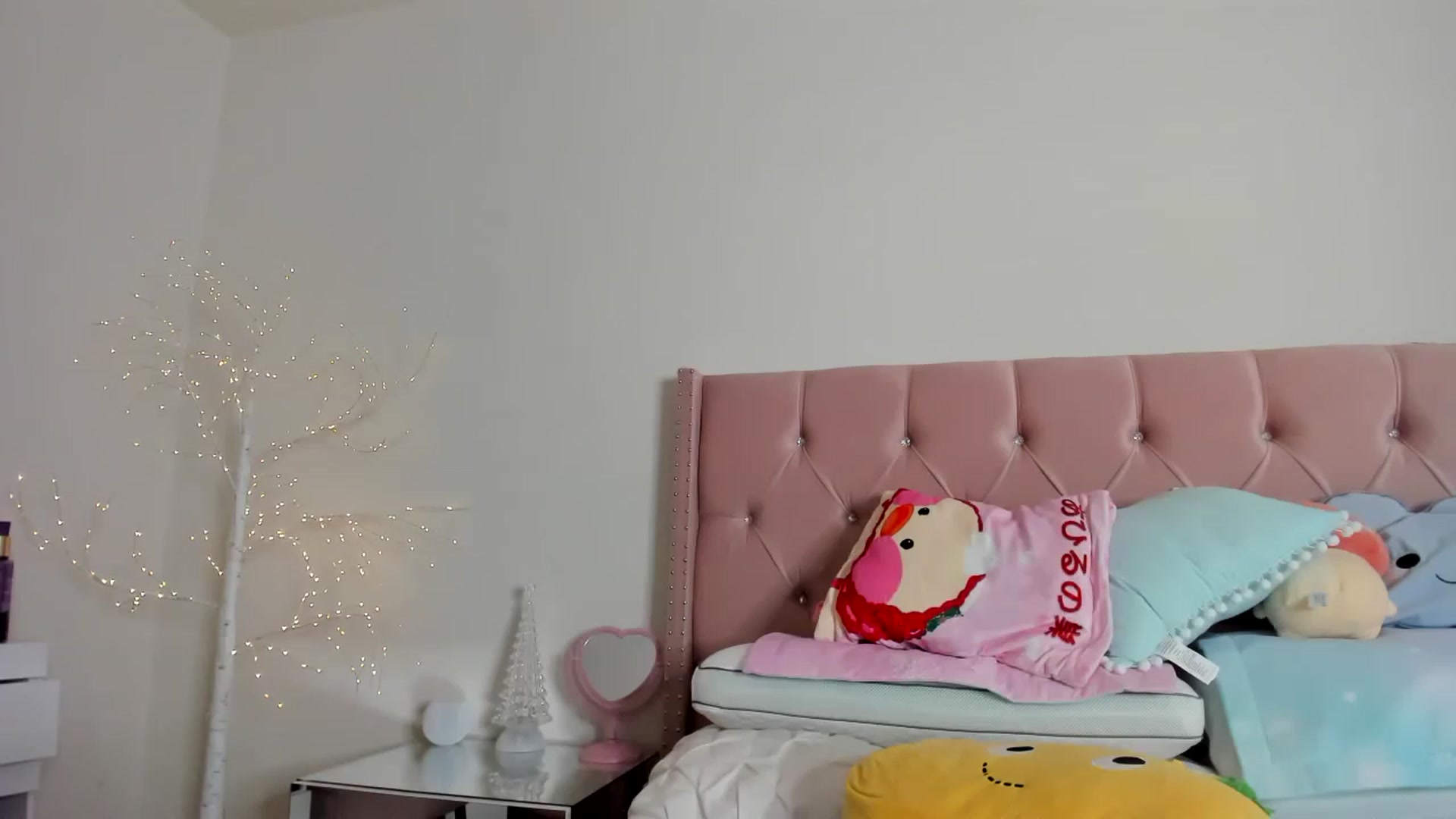 Gallery image thumbnail from Cherrycute666's myfreecams stream on, 12/09/2022, 11:56 image 7 of 20
