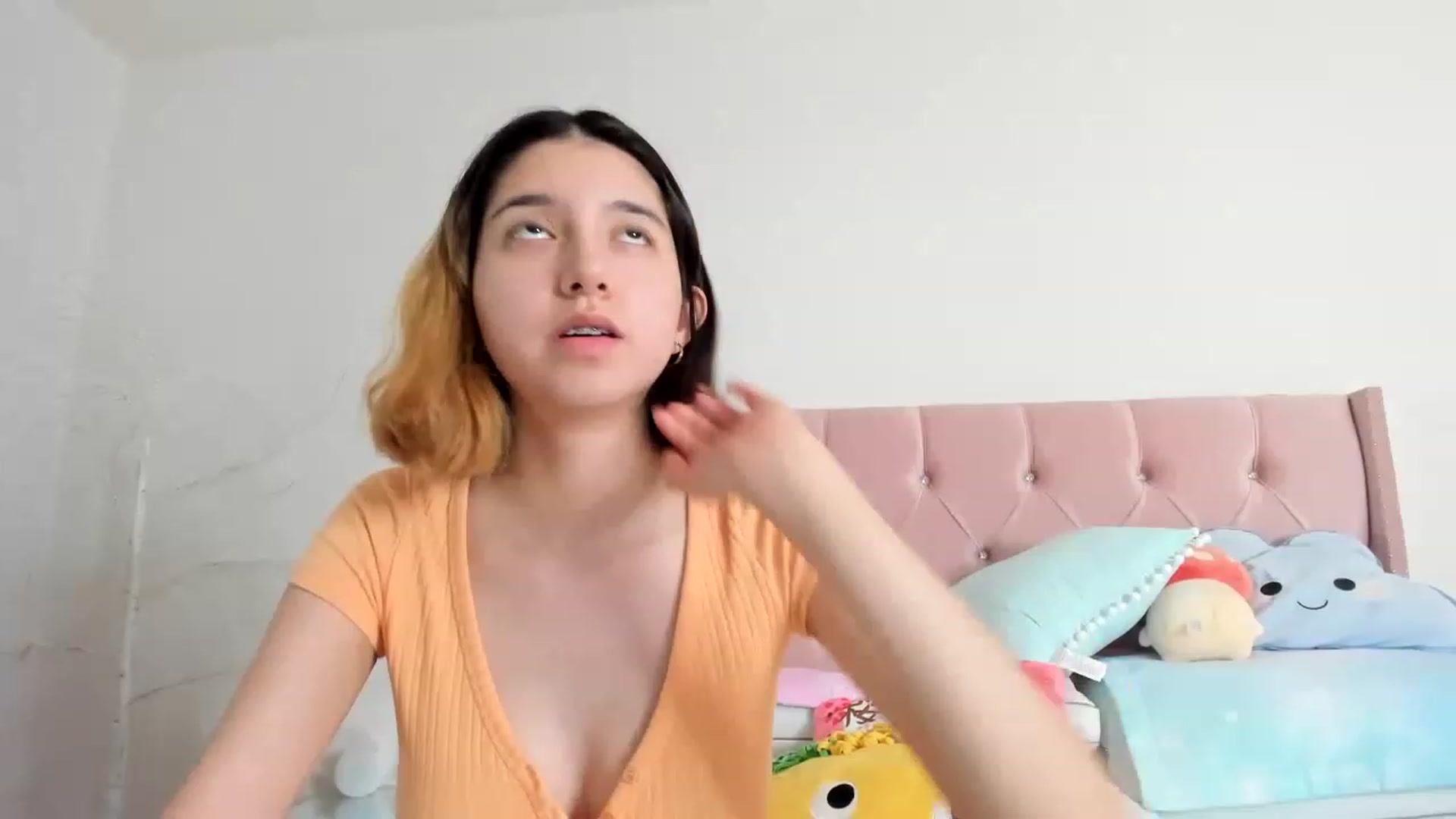 Gallery image thumbnail from Cherrycute666's myfreecams stream on, 12/09/2022, 18:28 image 2 of 20