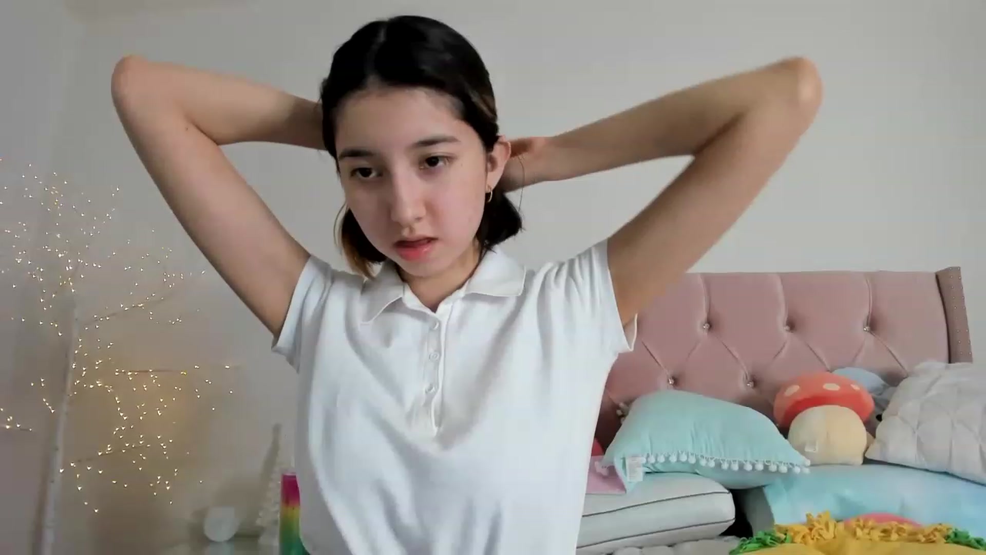 Gallery image thumbnail from Cherrycute666's myfreecams stream on, 12/10/2022, 08:04 image 11 of 20
