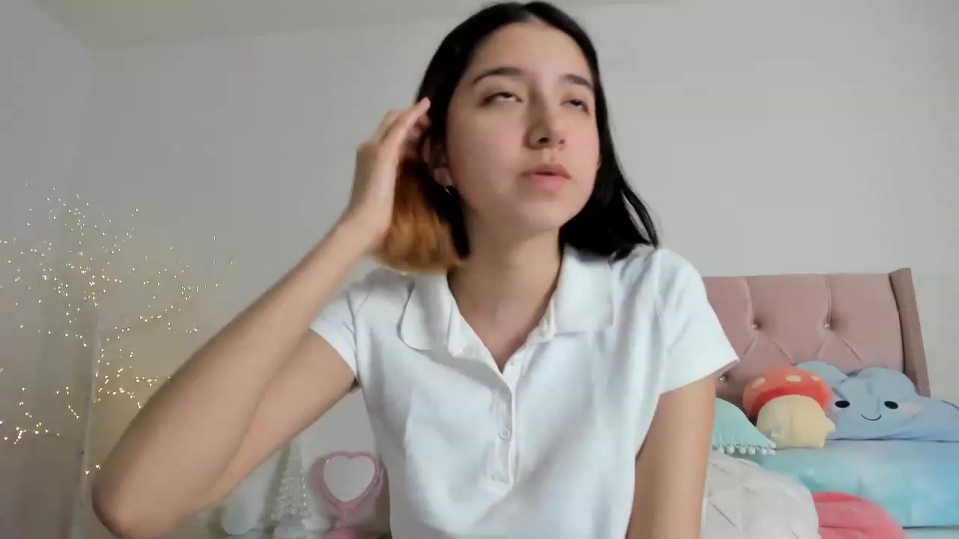 Gallery image thumbnail from Cherrycute666's myfreecams stream on, 12/10/2022, 12:13 image 5 of 20