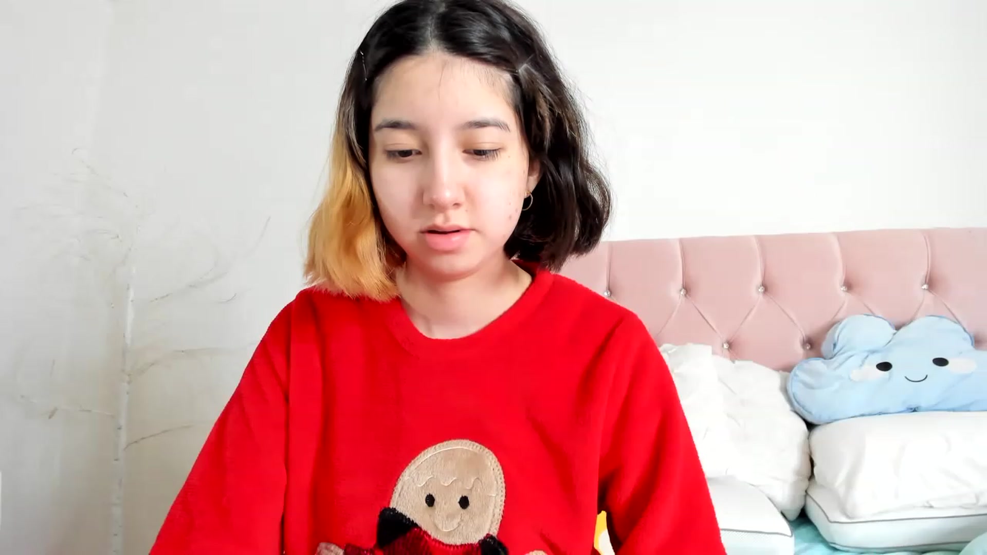 Gallery image thumbnail from Cherrycute666's myfreecams stream on, 12/11/2022, 02:15 image 5 of 20
