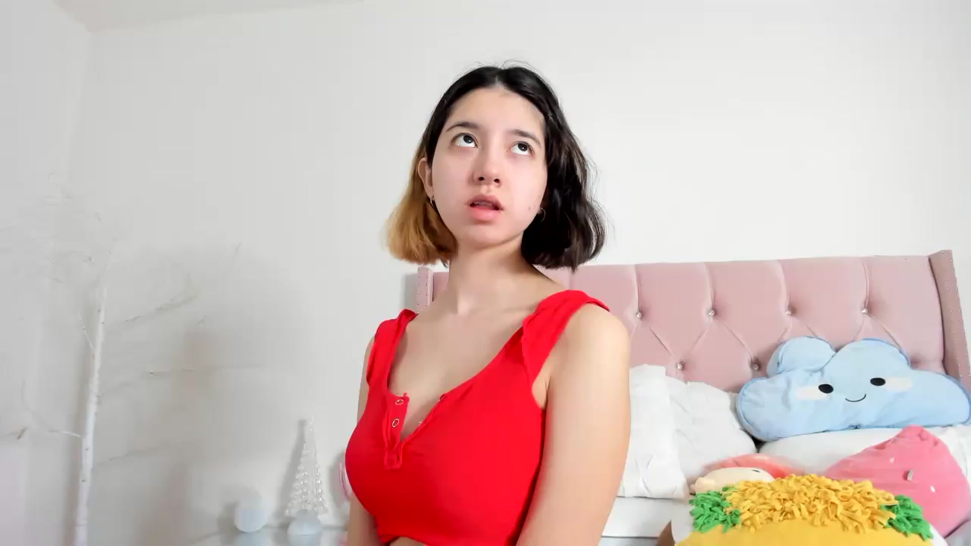 Gallery image thumbnail from Cherrycute666's myfreecams stream on, 12/11/2022, 02:15 image 14 of 20