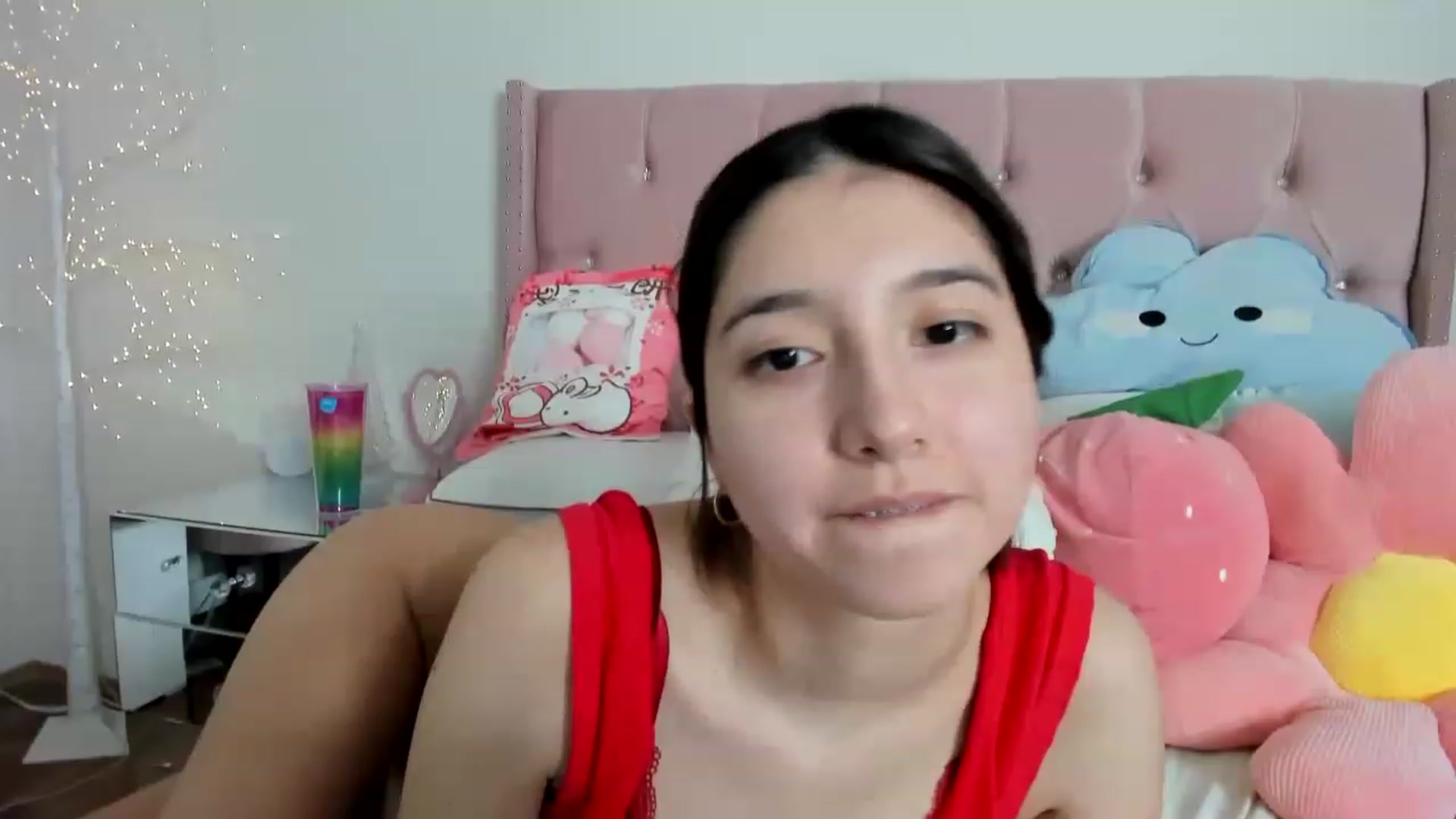 Gallery image thumbnail from Cherrycute666's myfreecams stream on, 12/11/2022, 05:52 image 14 of 20