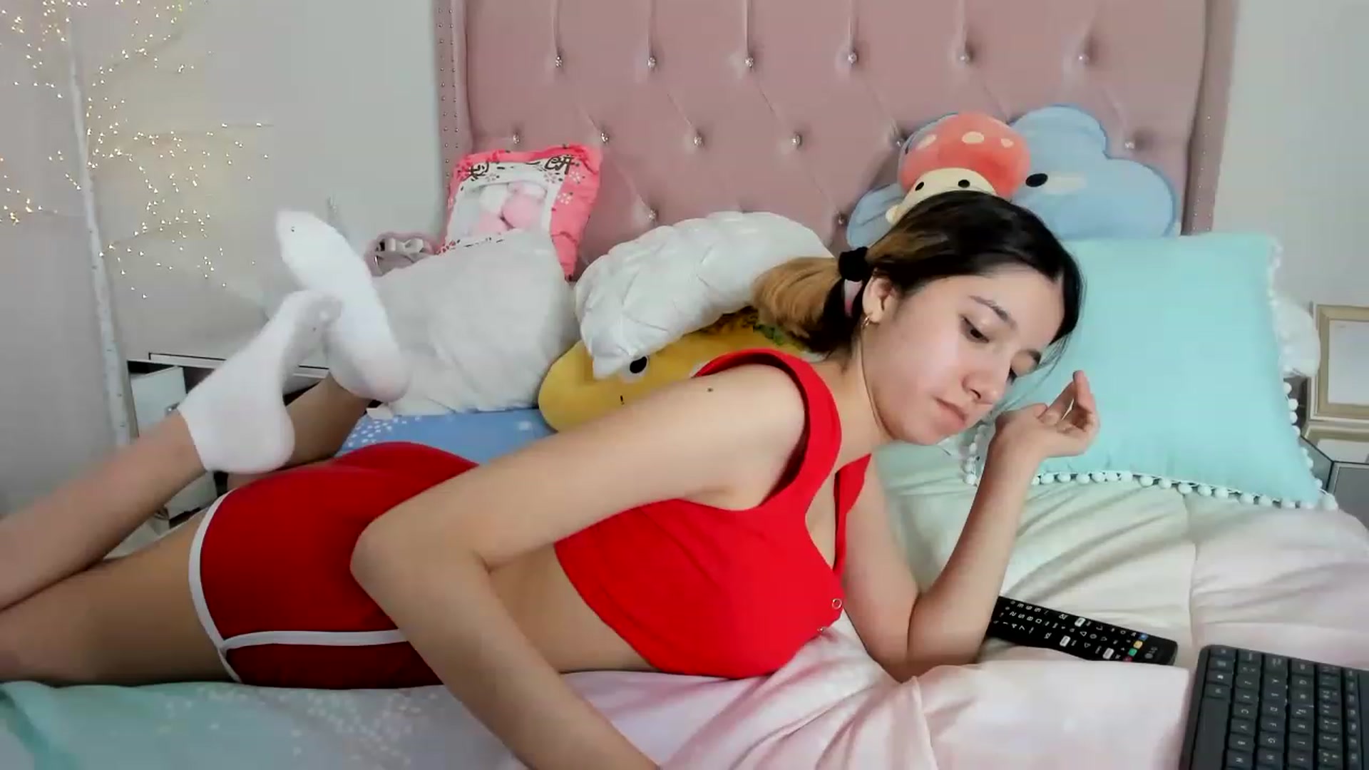 Gallery image thumbnail from Cherrycute666's myfreecams stream on, 12/11/2022, 08:43 image 19 of 20