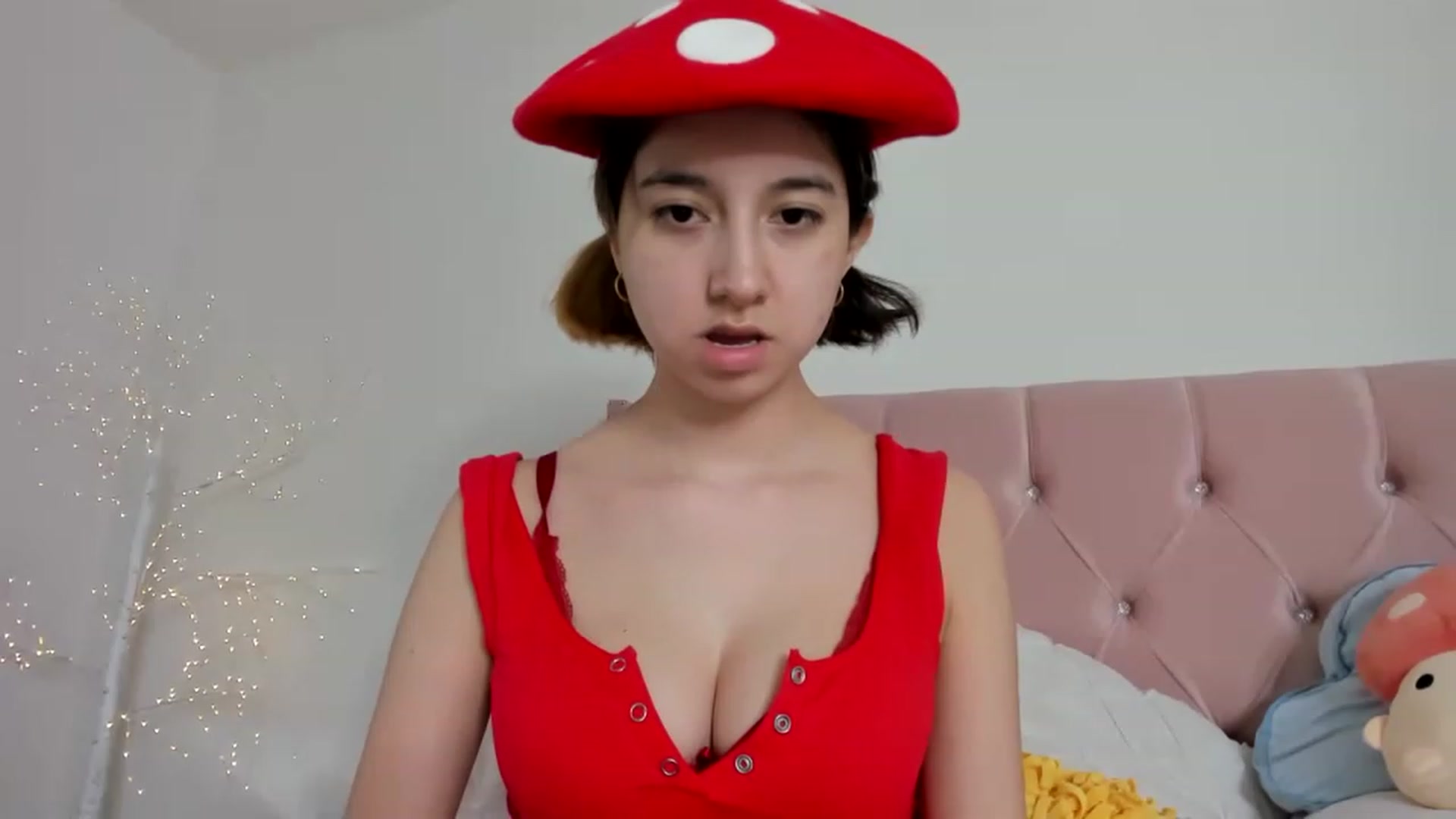 Gallery image thumbnail from Cherrycute666's myfreecams stream on, 12/11/2022, 08:43 image 10 of 20