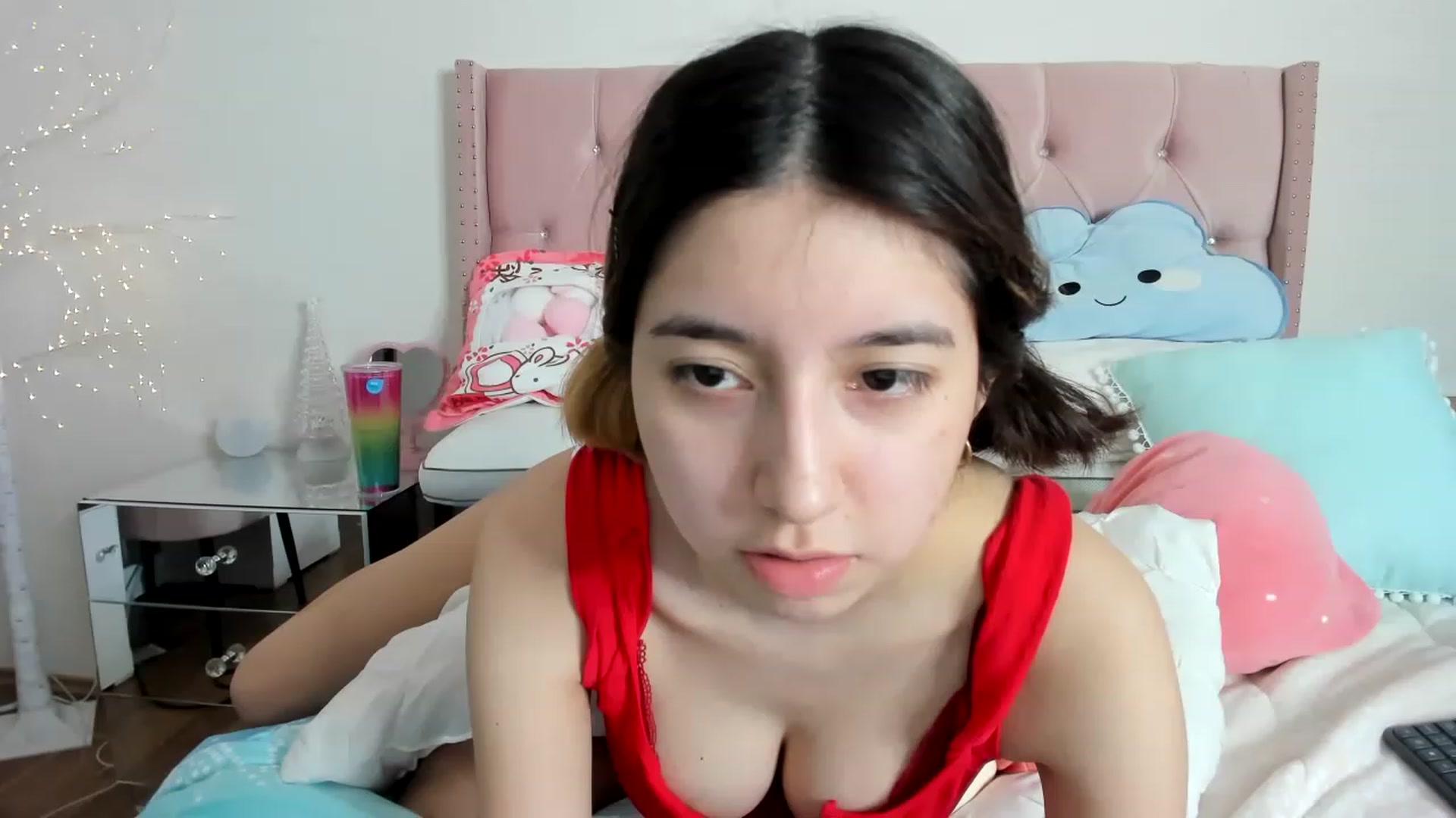 Gallery image thumbnail from Cherrycute666's myfreecams stream on, 12/11/2022, 12:33 image 8 of 20