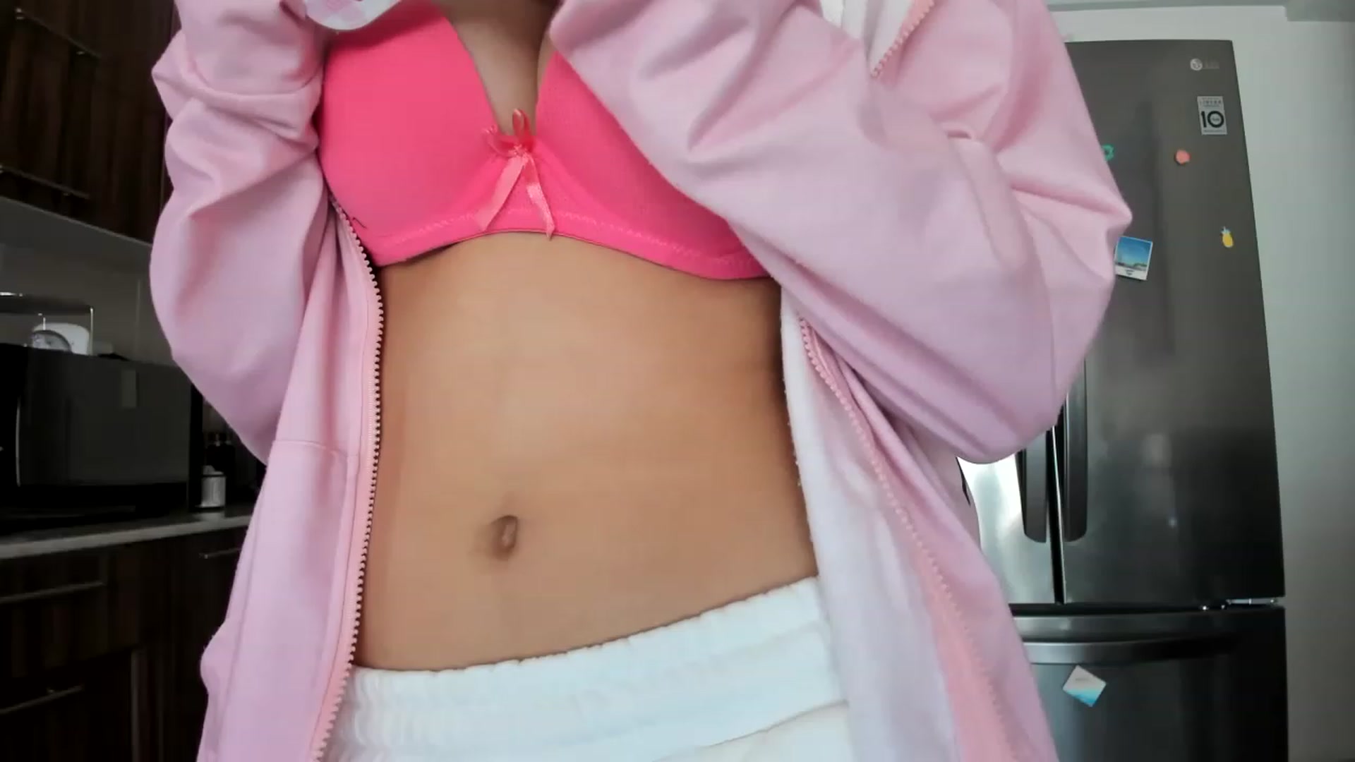 Gallery image thumbnail from Cherrycute666's myfreecams stream on, 12/11/2022, 17:56 image 18 of 20