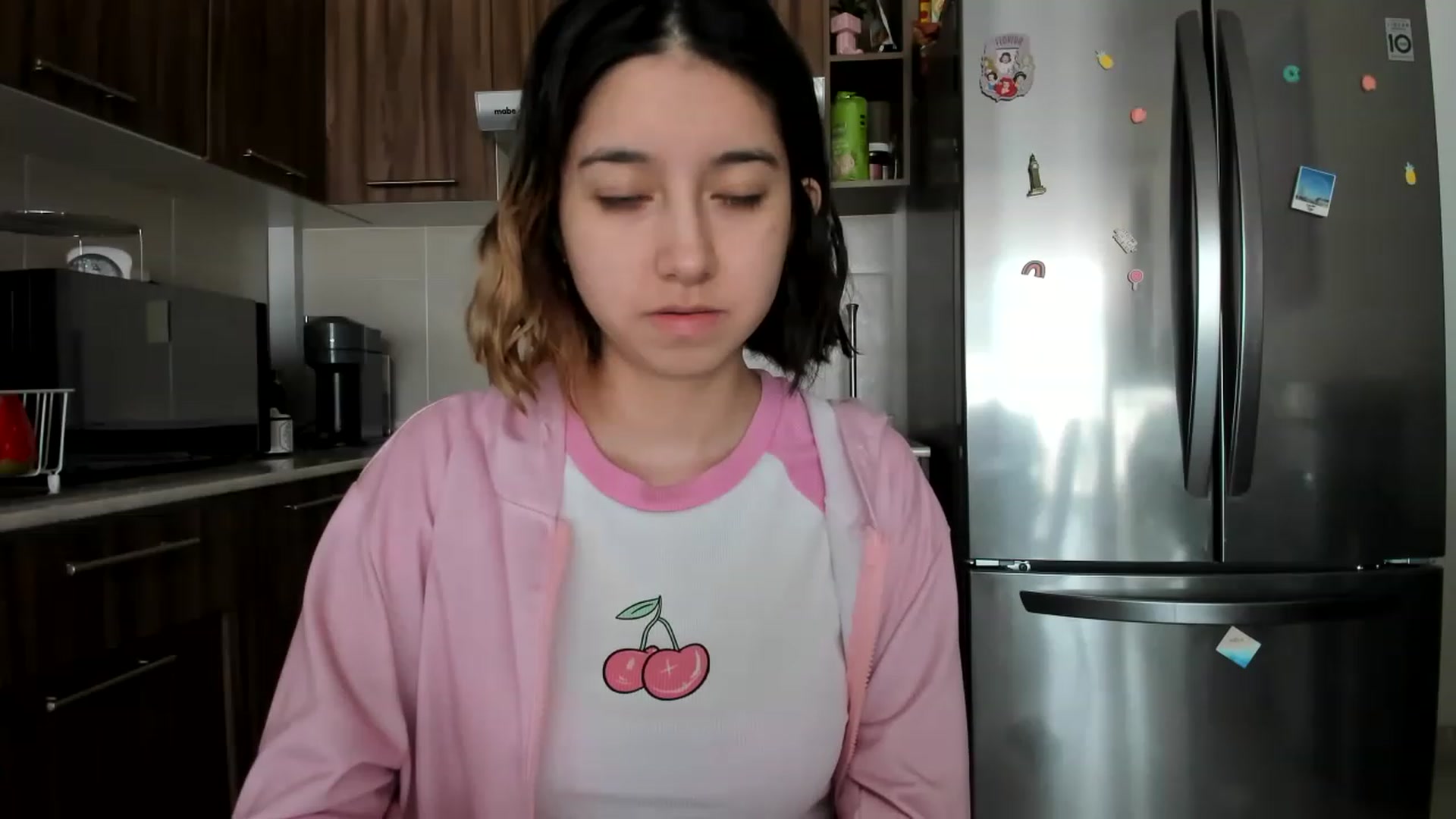 Gallery image thumbnail from Cherrycute666's myfreecams stream on, 12/11/2022, 17:56 image 8 of 20