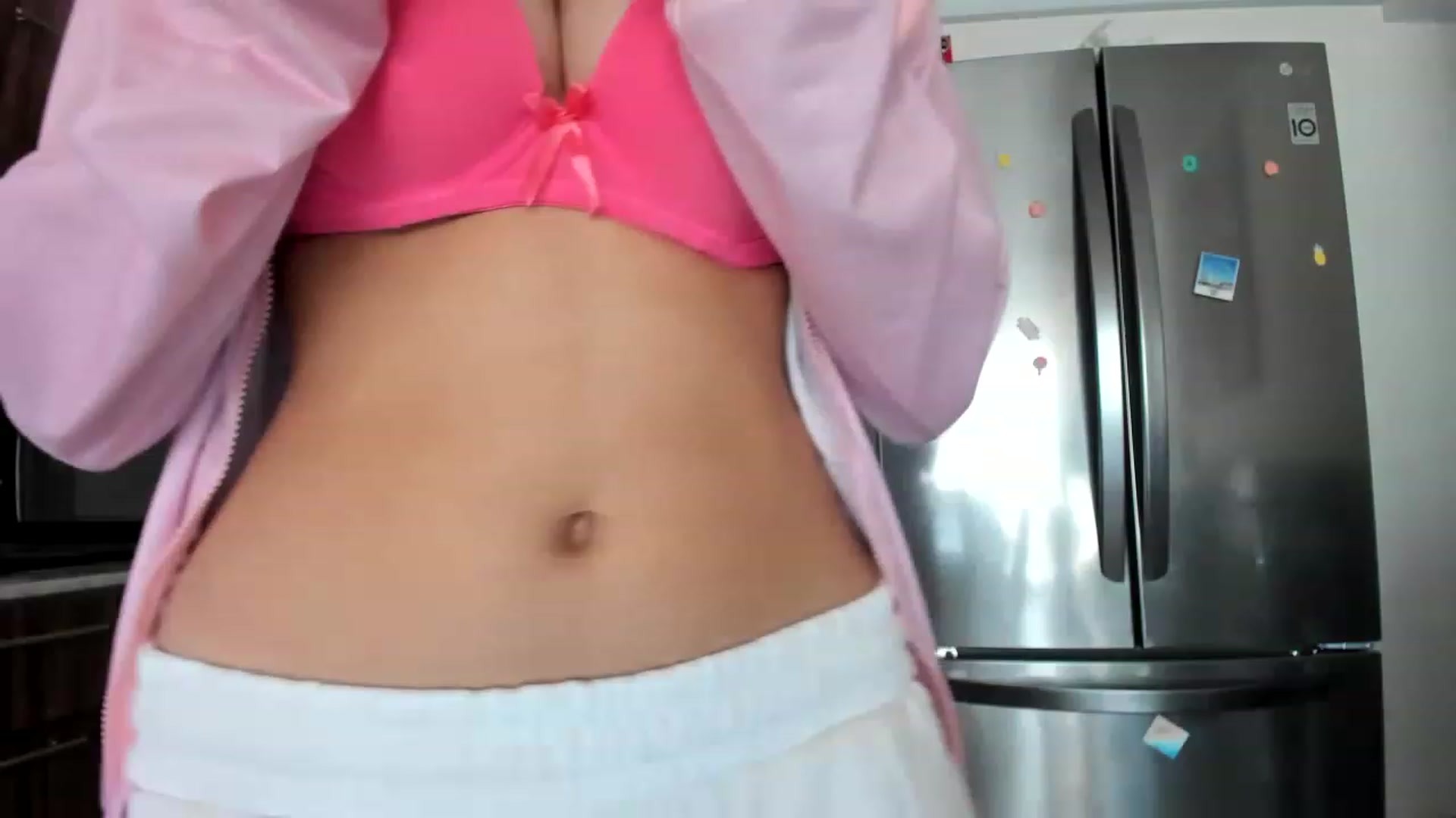 Gallery image thumbnail from Cherrycute666's myfreecams stream on, 12/11/2022, 17:56 image 19 of 20