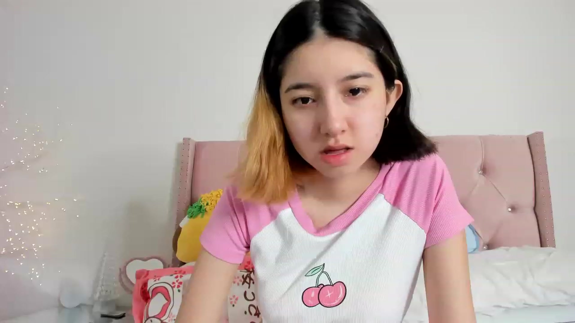 Gallery image thumbnail from Cherrycute666's myfreecams stream on, 12/12/2022, 05:24 image 20 of 20
