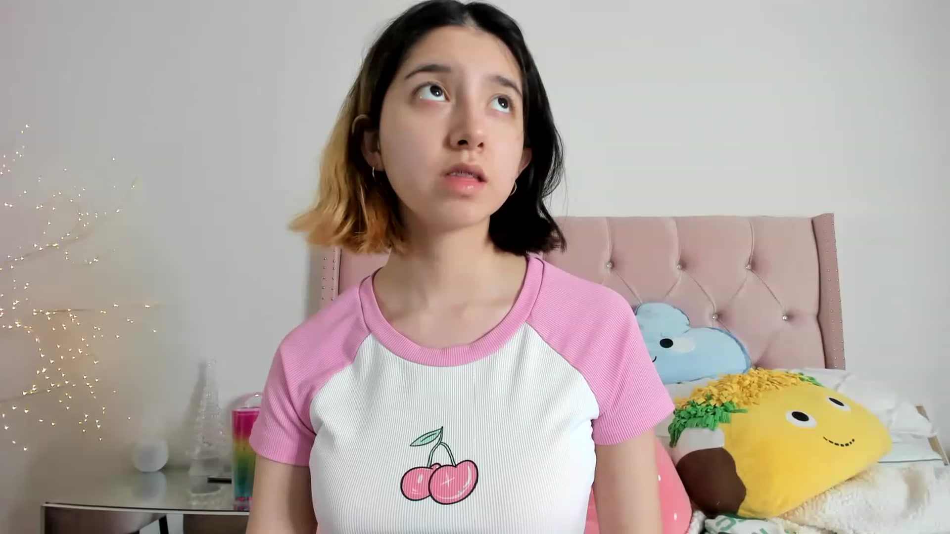 Gallery image thumbnail from Cherrycute666's myfreecams stream on, 12/12/2022, 12:16 image 14 of 20