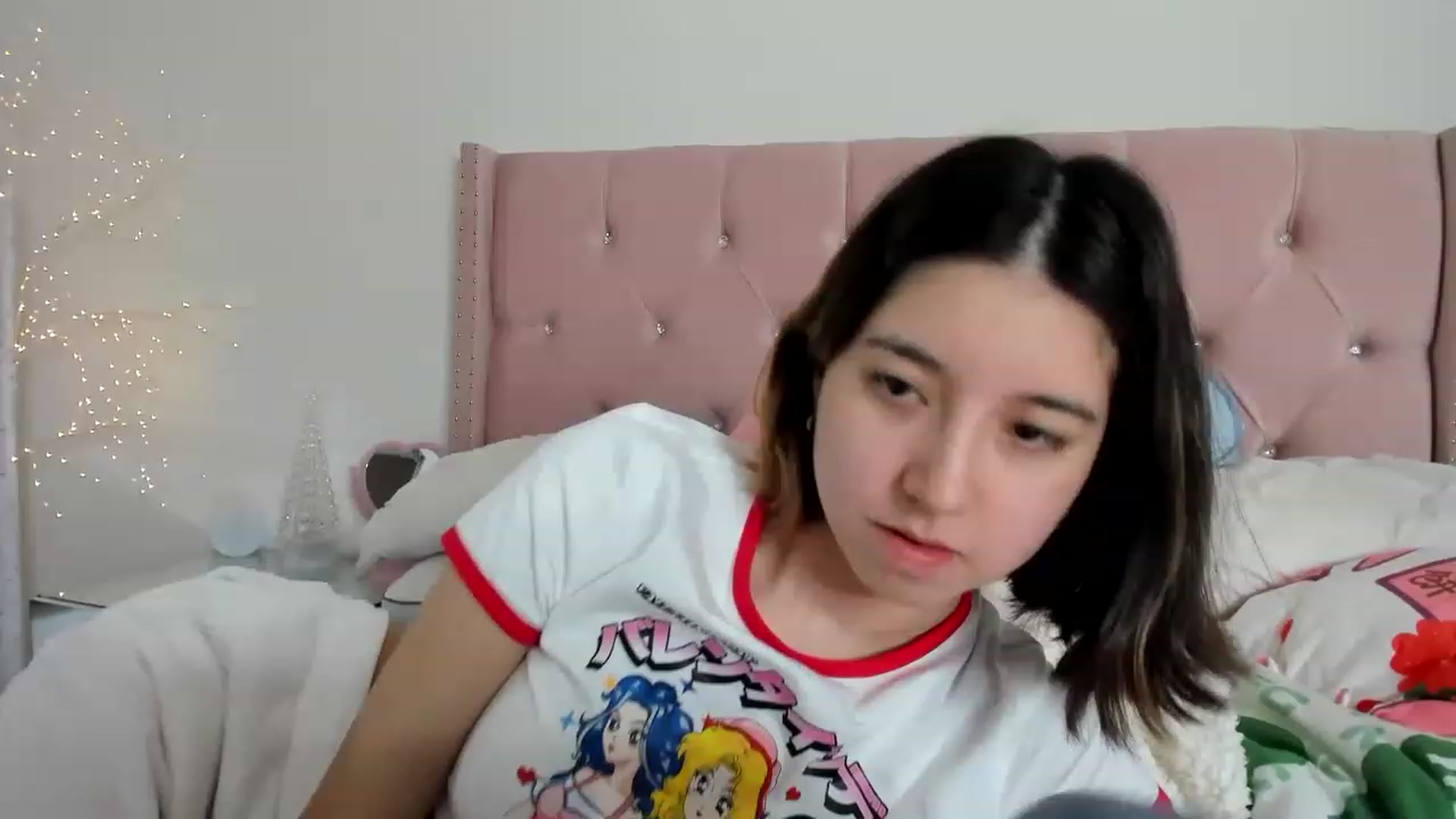 Gallery image thumbnail from Cherrycute666's myfreecams stream on, 12/13/2022, 03:48 image 8 of 20