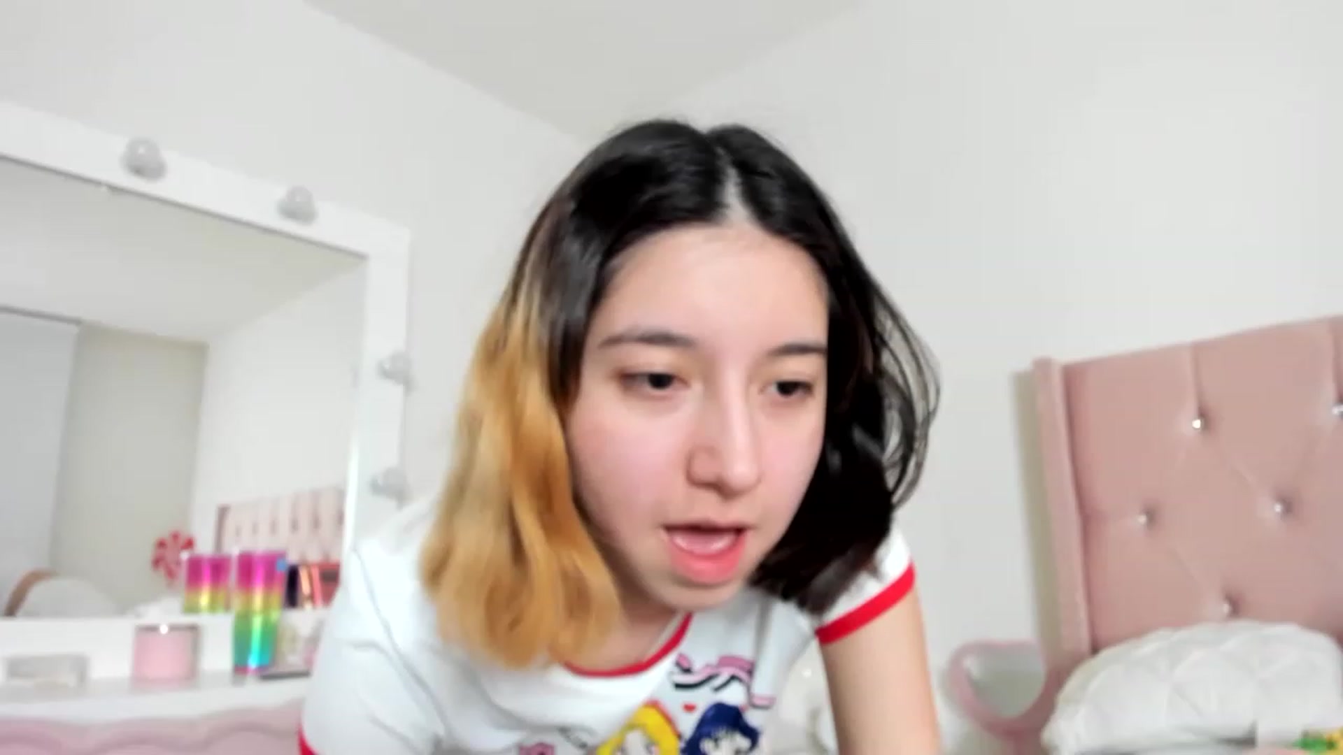 Gallery image thumbnail from Cherrycute666's myfreecams stream on, 12/13/2022, 03:48 image 1 of 20