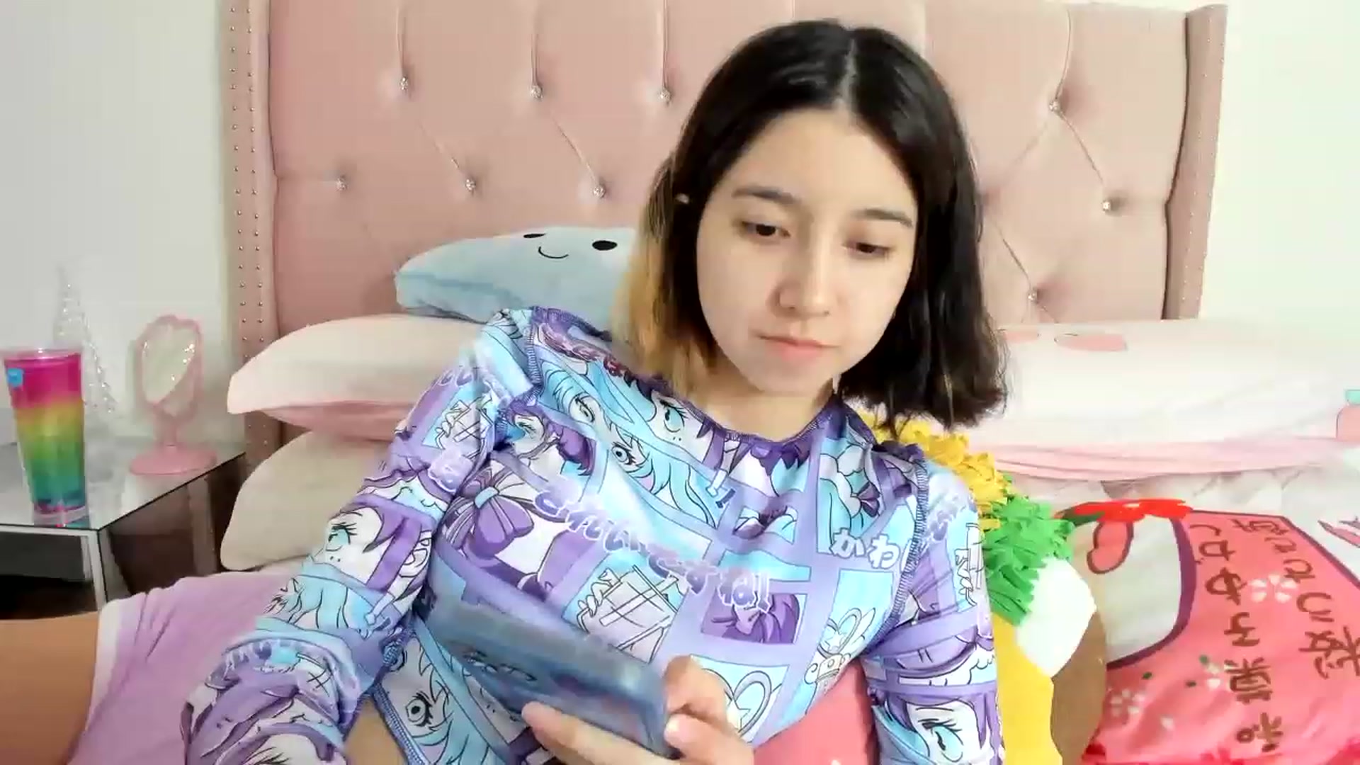 Gallery image thumbnail from Cherrycute666's myfreecams stream on, 12/15/2022, 17:42 image 14 of 20