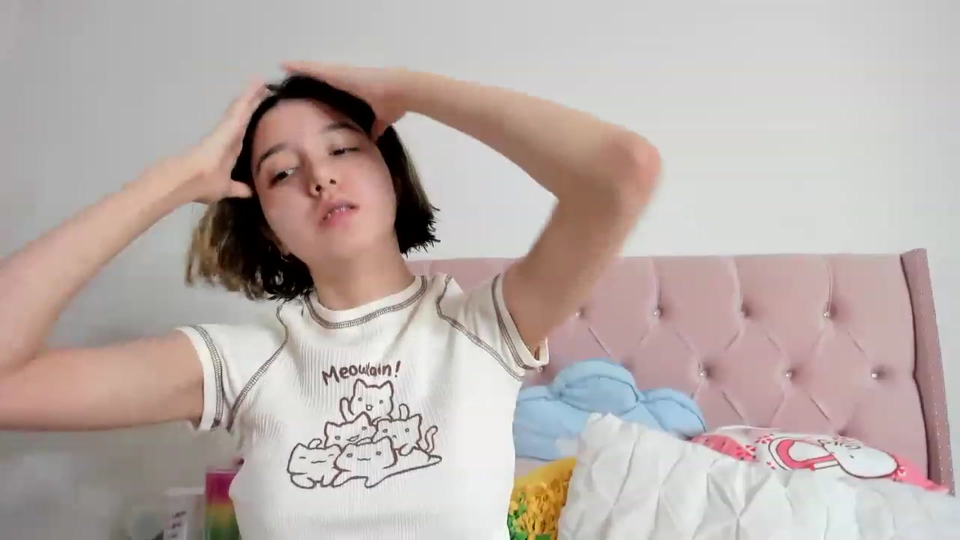 Gallery image thumbnail from Cherrycute666's myfreecams stream on, 12/21/2022, 12:56 image 19 of 20