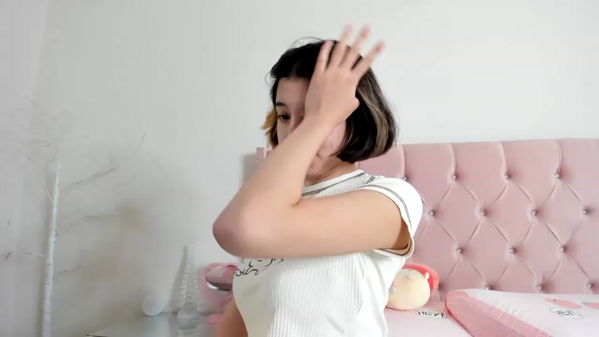 Gallery image thumbnail from Cherrycute666's myfreecams stream on, 12/21/2022, 16:46 image 9 of 20