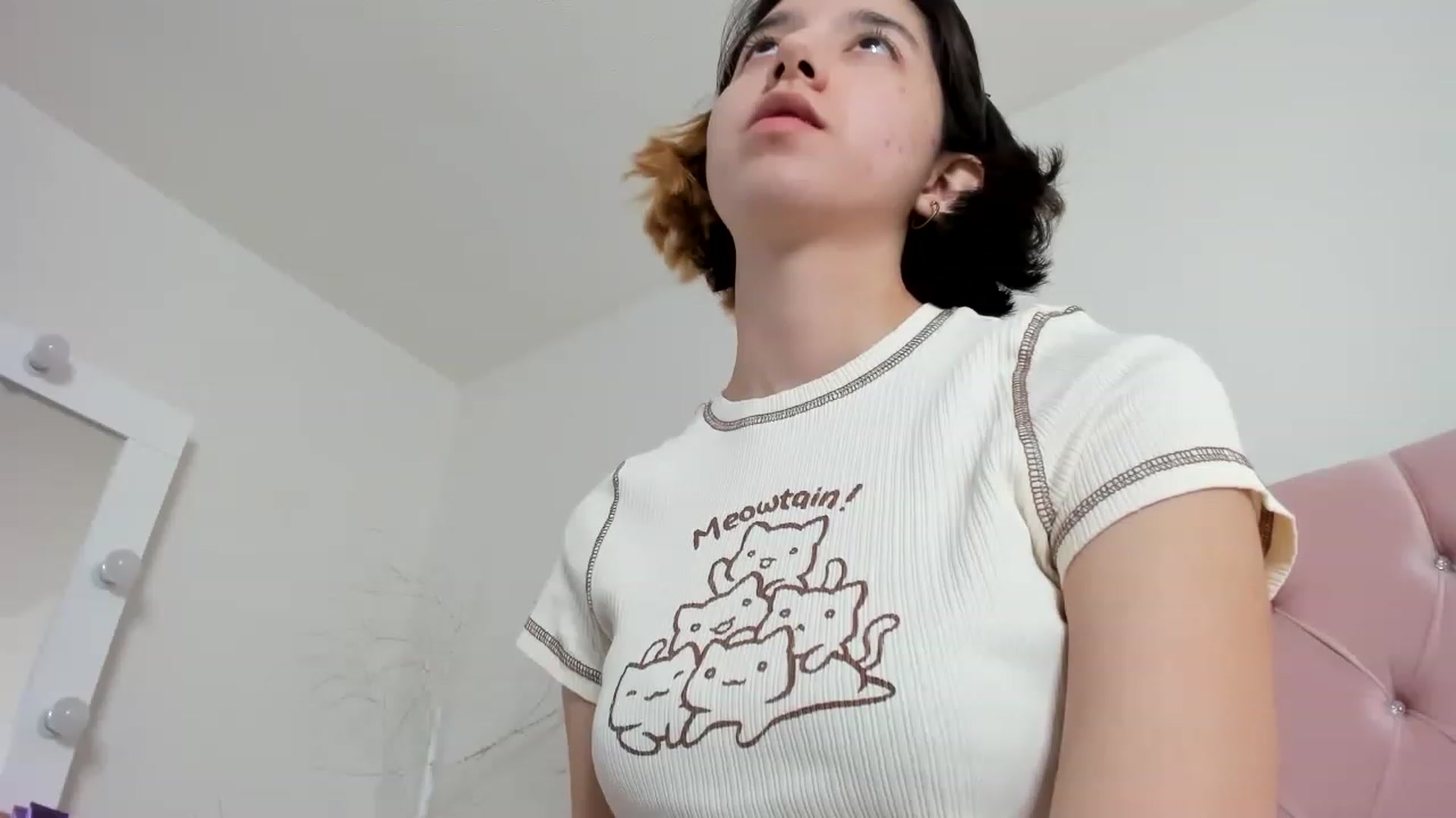 Gallery image thumbnail from Cherrycute666's myfreecams stream on, 12/21/2022, 16:46 image 19 of 20