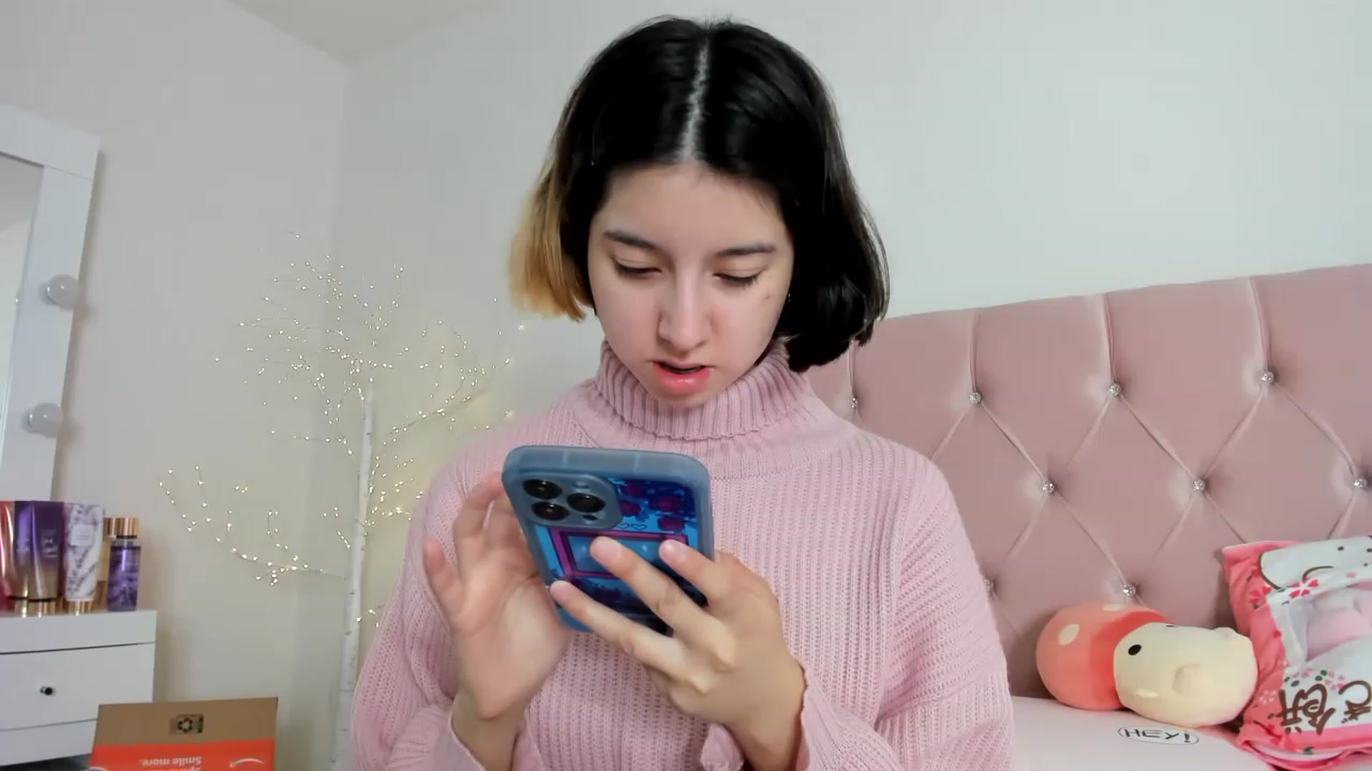 Gallery image thumbnail from Cherrycute666's myfreecams stream on, 12/22/2022, 15:53 image 13 of 20