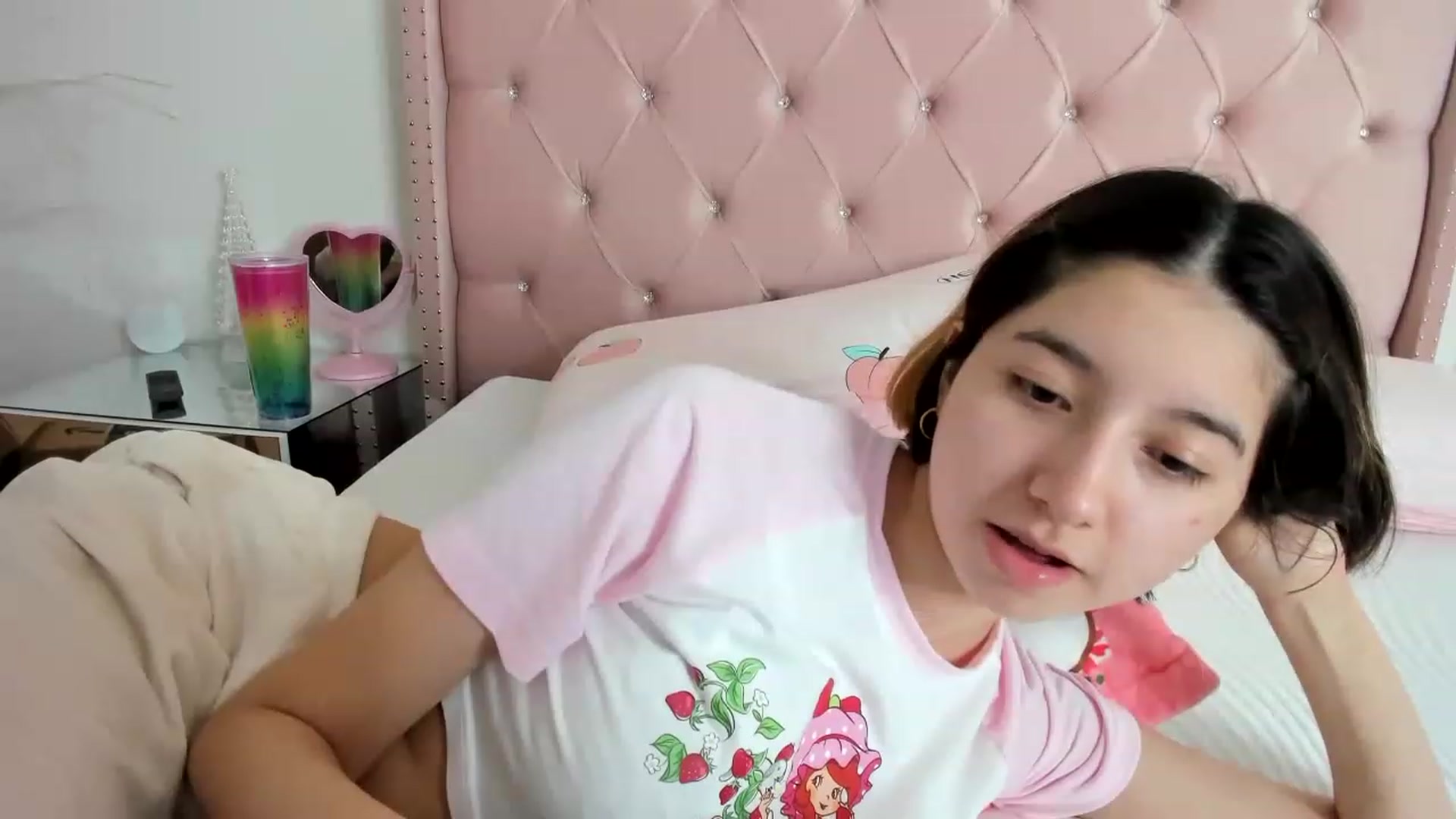 Gallery image thumbnail from Cherrycute666's myfreecams stream on, 12/22/2022, 20:58 image 9 of 20