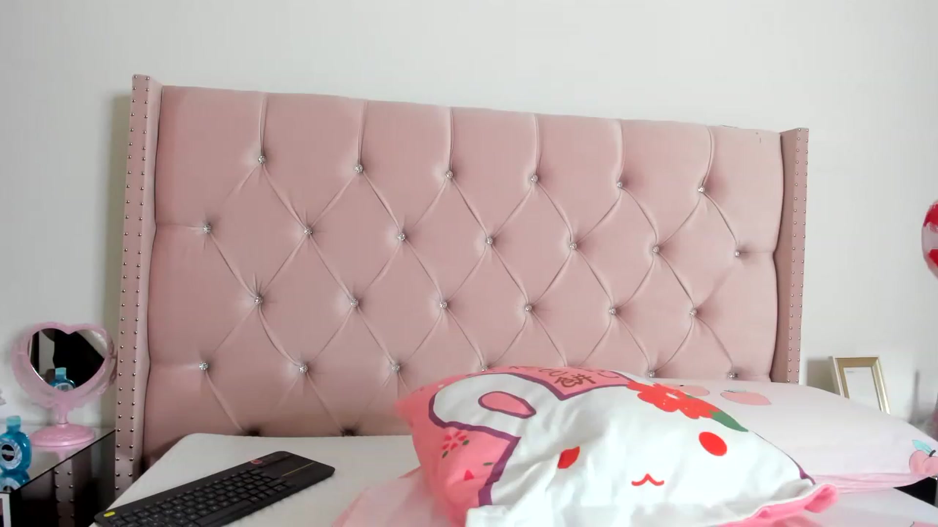 Gallery image thumbnail from Cherrycute666's myfreecams stream on, 12/23/2022, 11:46 image 20 of 20