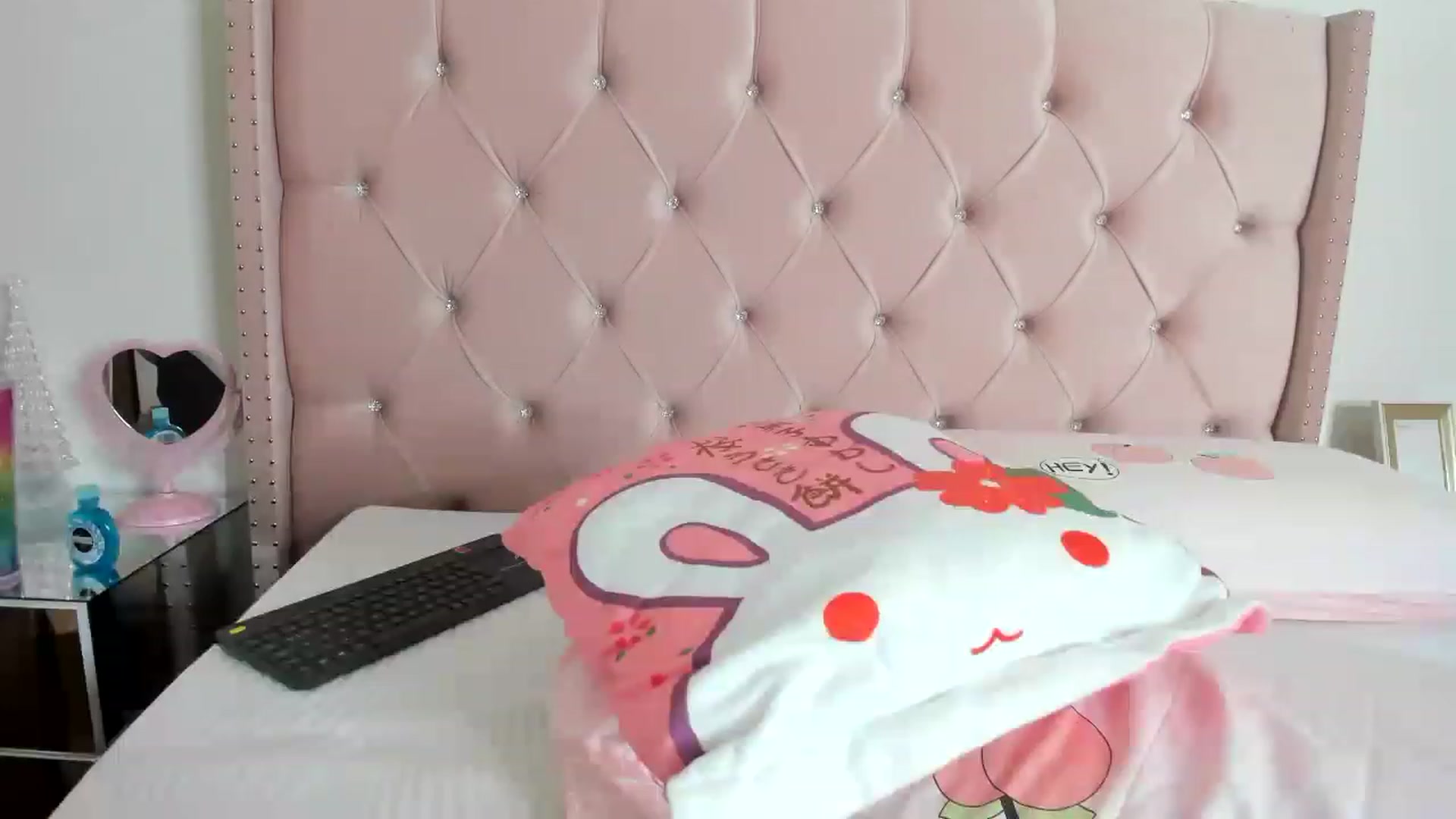 Gallery image thumbnail from Cherrycute666's myfreecams stream on, 12/23/2022, 11:46 image 18 of 20