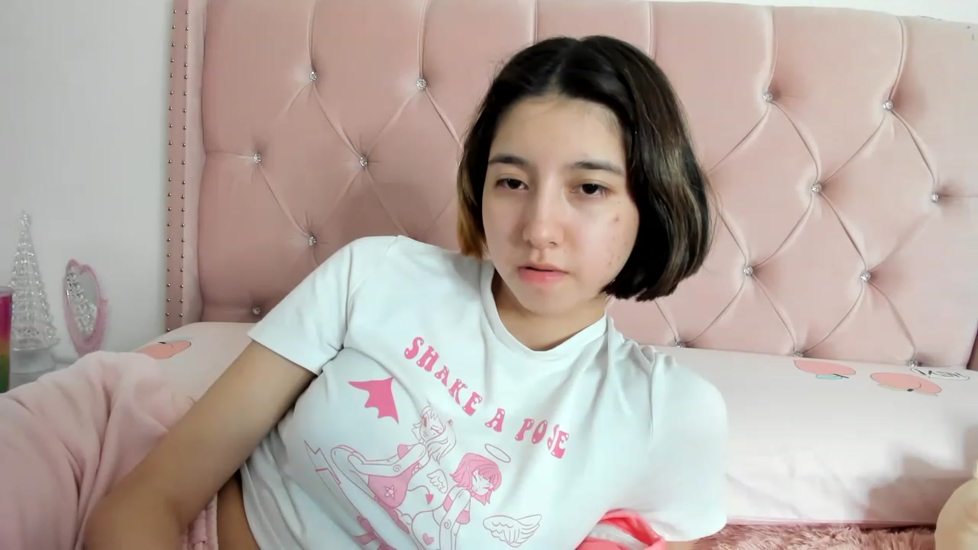 Gallery image thumbnail from Cherrycute666's myfreecams stream on, 12/24/2022, 04:24 image 3 of 20