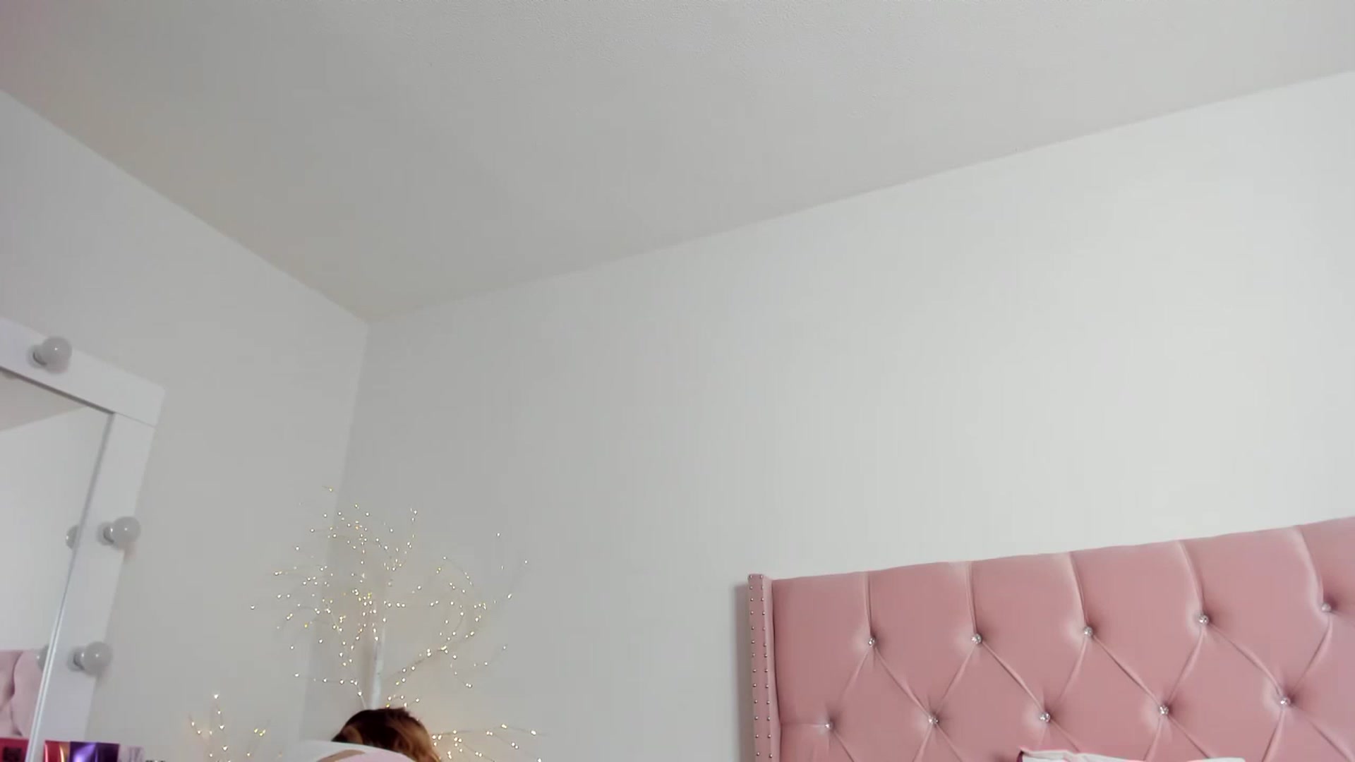 Gallery image thumbnail from Cherrycute666's myfreecams stream on, 12/24/2022, 07:05 image 13 of 20