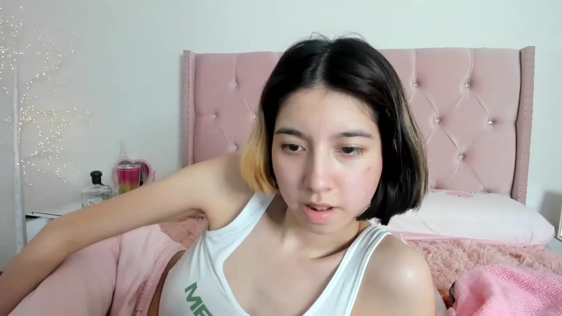 Gallery image thumbnail from Cherrycute666's myfreecams stream on, 12/26/2022, 07:41 image 20 of 20