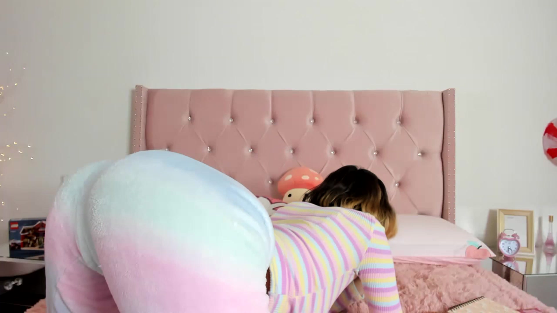 Gallery image thumbnail from Cherrycute666's myfreecams stream on, 12/27/2022, 01:54 image 20 of 20
