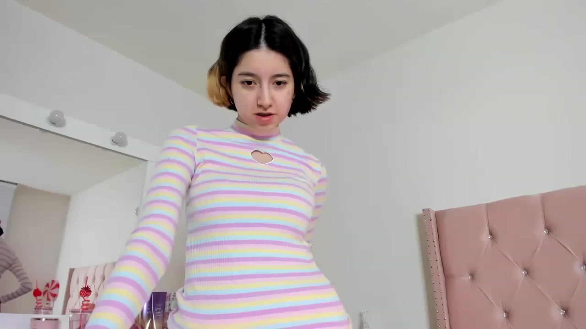 Gallery image thumbnail from Cherrycute666's myfreecams stream on, 12/27/2022, 03:54 image 4 of 20