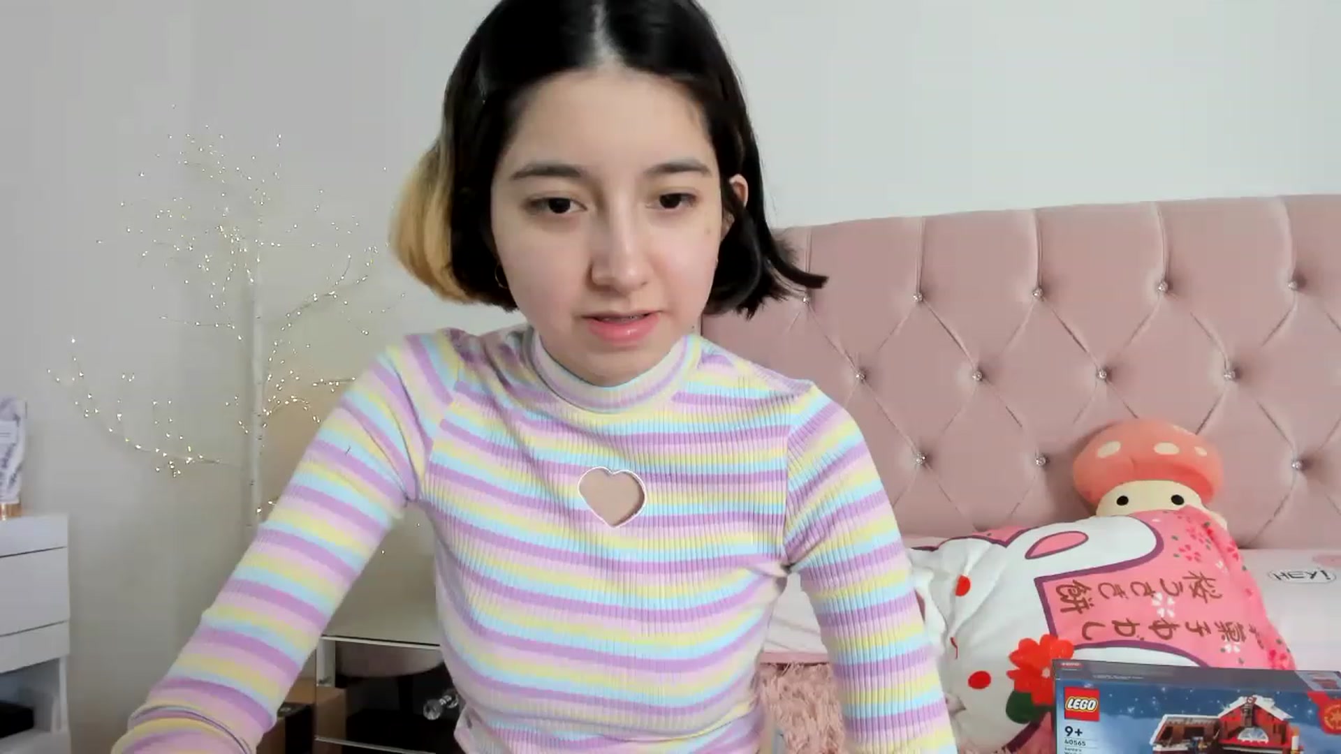 Gallery image thumbnail from Cherrycute666's myfreecams stream on, 12/27/2022, 03:54 image 11 of 20
