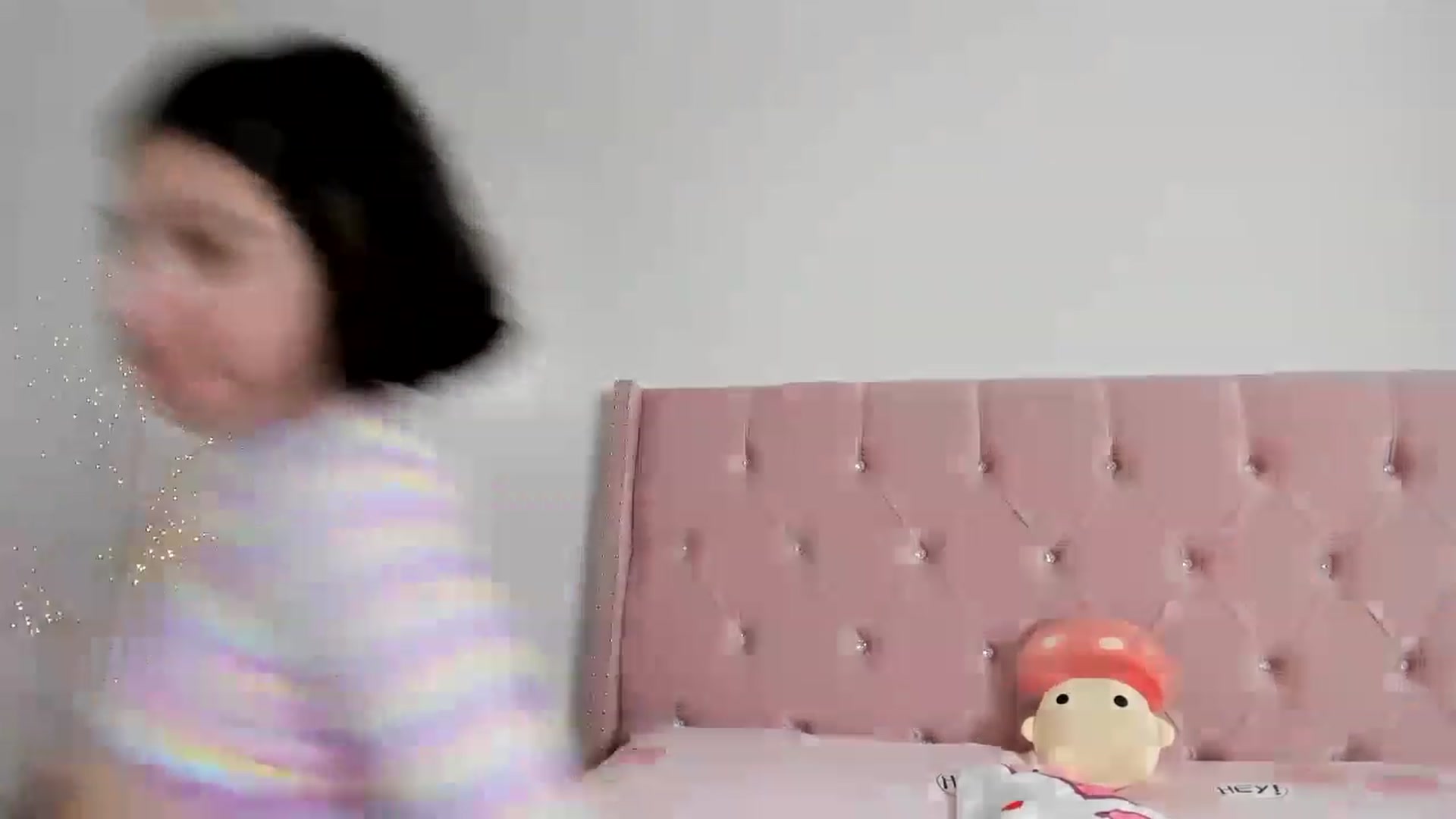 Gallery image thumbnail from Cherrycute666's myfreecams stream on, 12/27/2022, 09:12 image 15 of 20