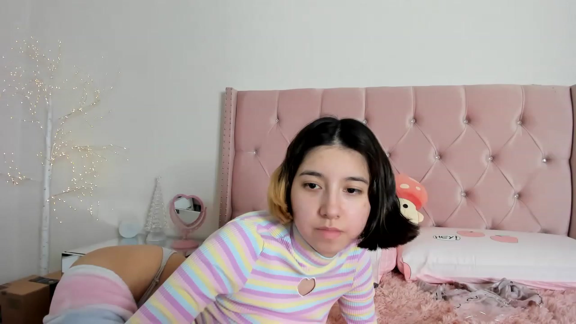 Gallery image thumbnail from Cherrycute666's myfreecams stream on, 12/27/2022, 11:05 image 13 of 20